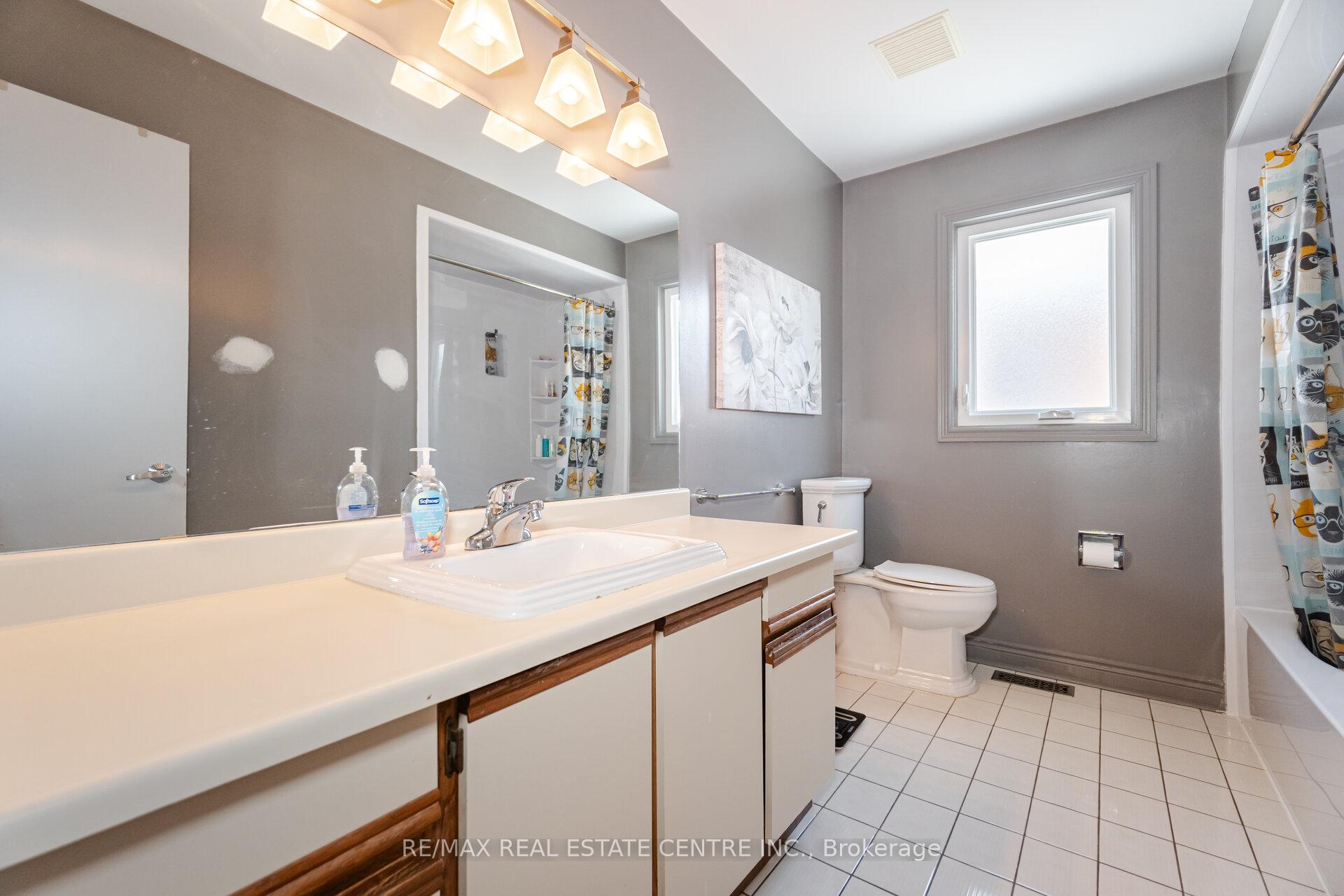 Photo 24 of 60 Marieta Street, Vaughan, East Woodbridge — HOMEH