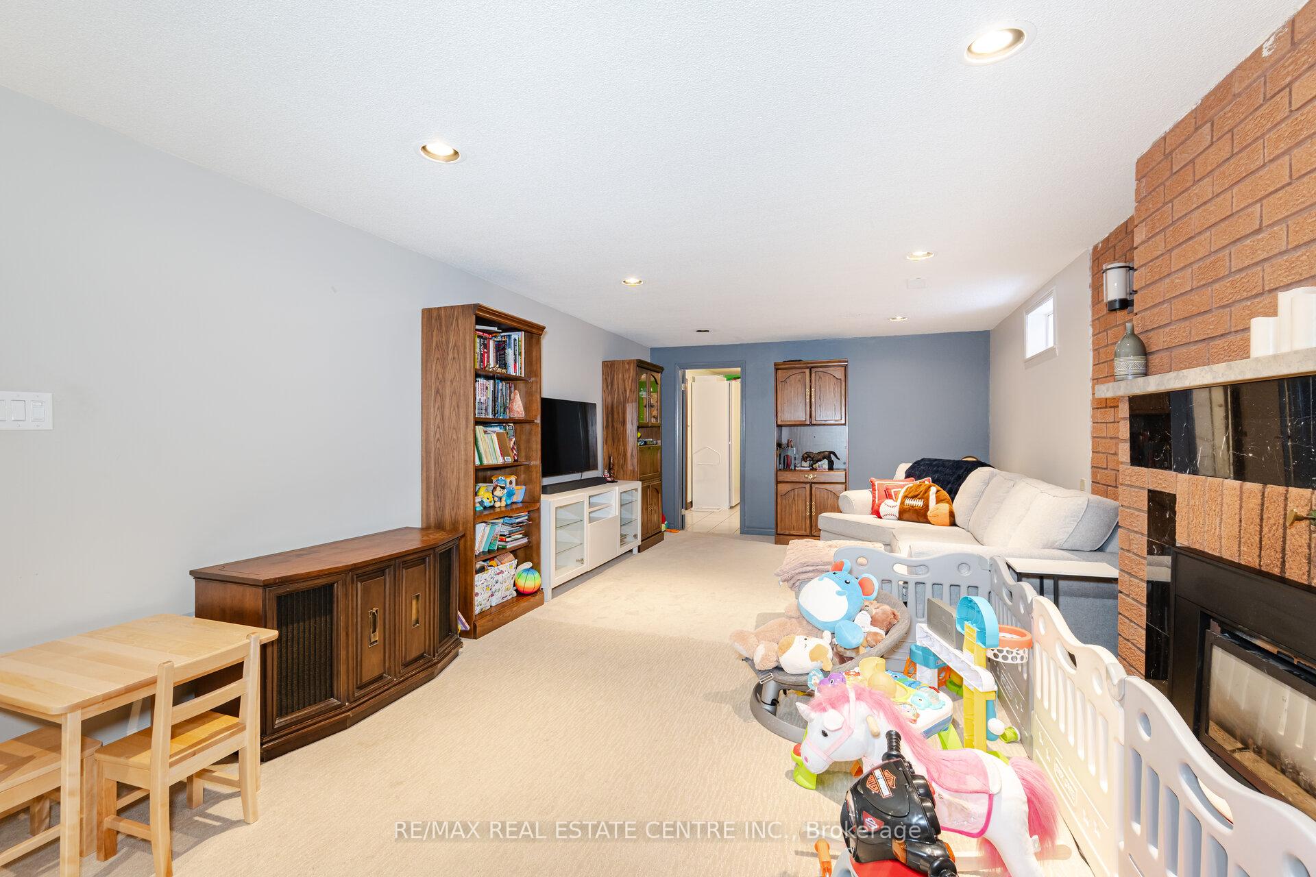 Photo 34 of 60 Marieta Street, Vaughan, East Woodbridge — HOMEH