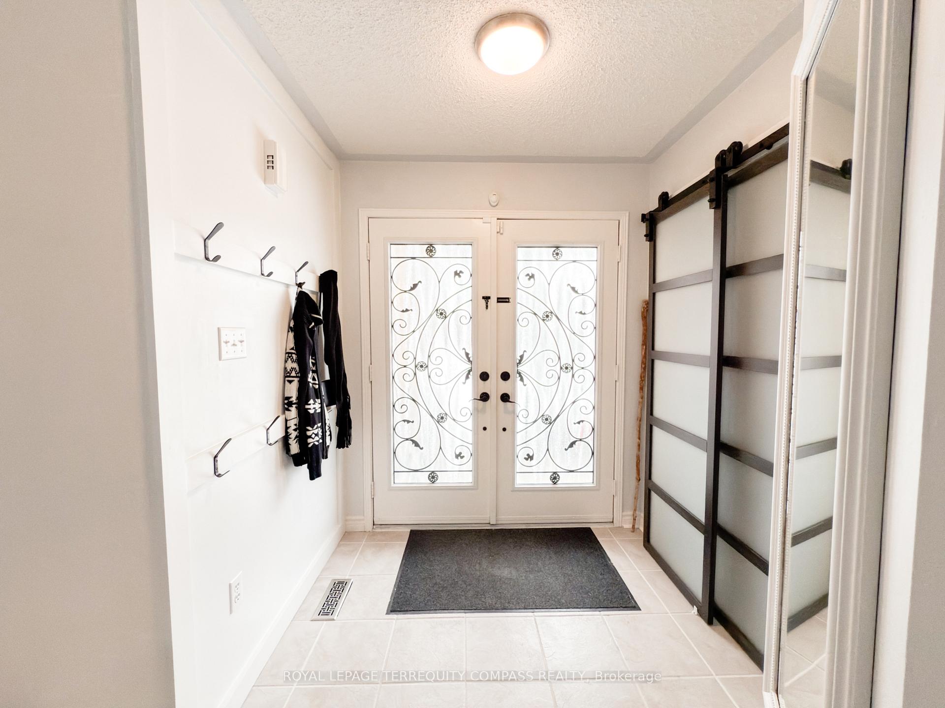 Photo 3 of 192 Solway Avenue, Vaughan, Maple — HOMEH