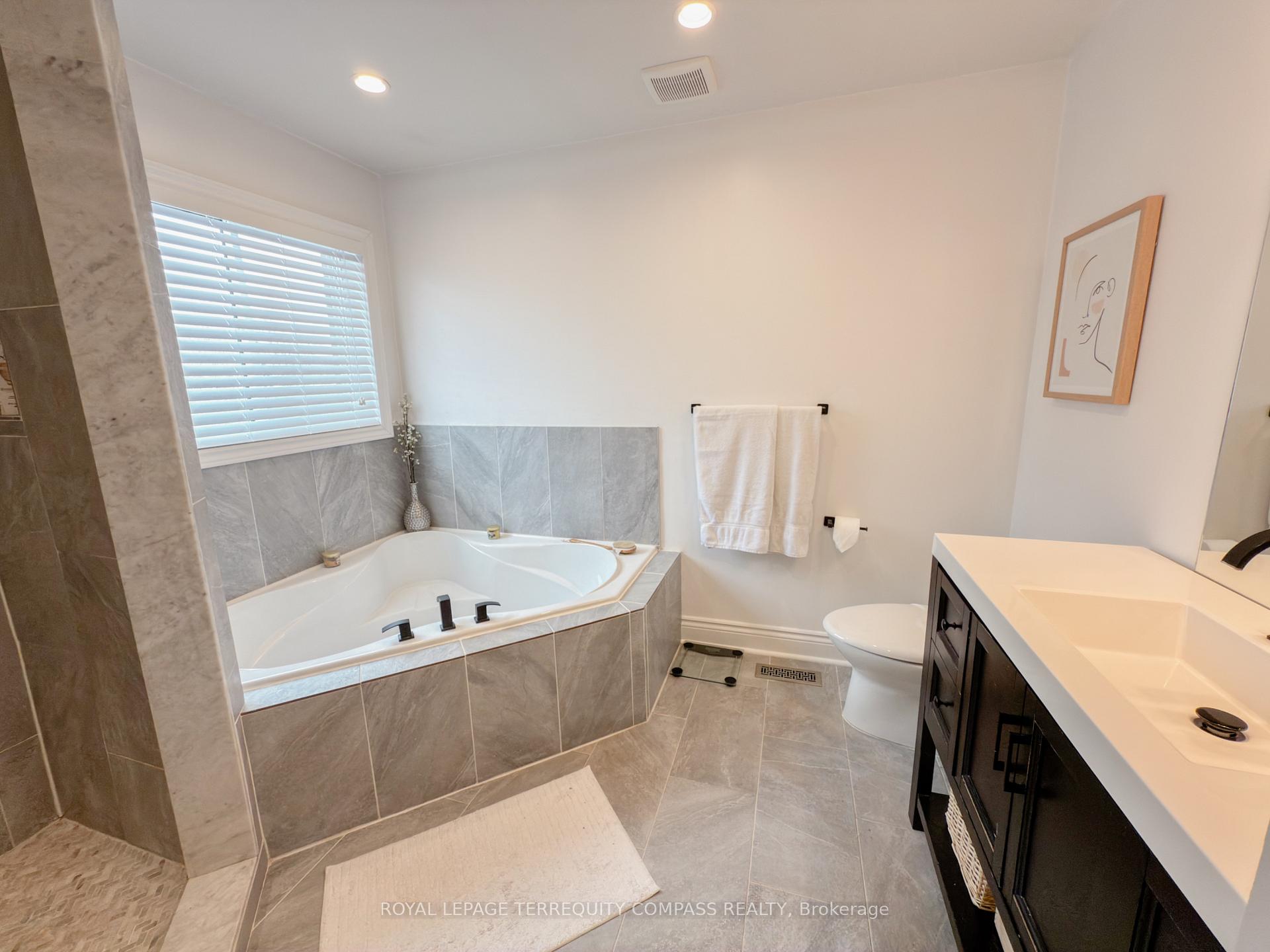 Photo 30 of 192 Solway Avenue, Vaughan, Maple — HOMEH