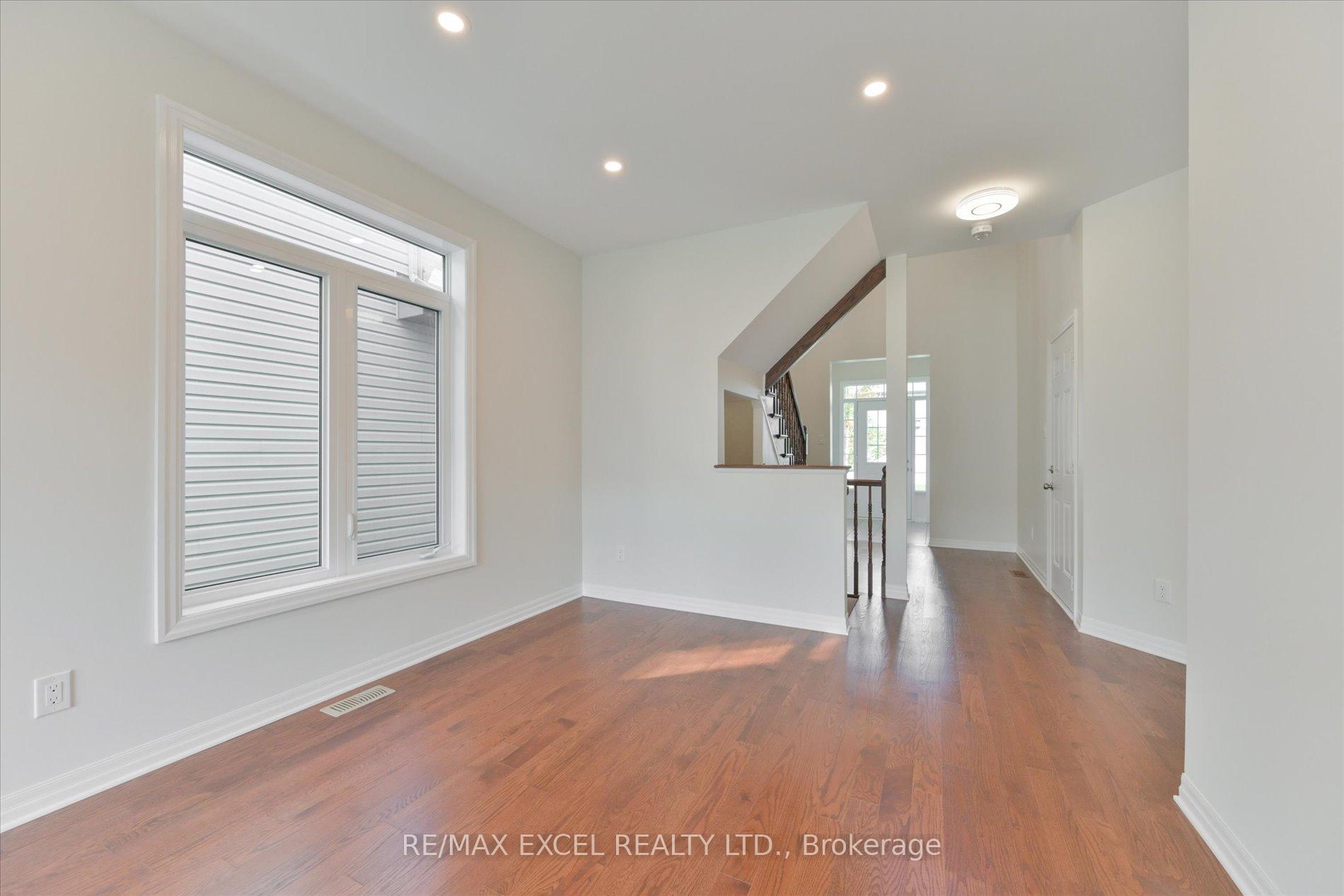 Photo 6 of 516 Peerless Street, Ottawa, Barrhaven - Cedargrove/Fraserdale — HOMEH