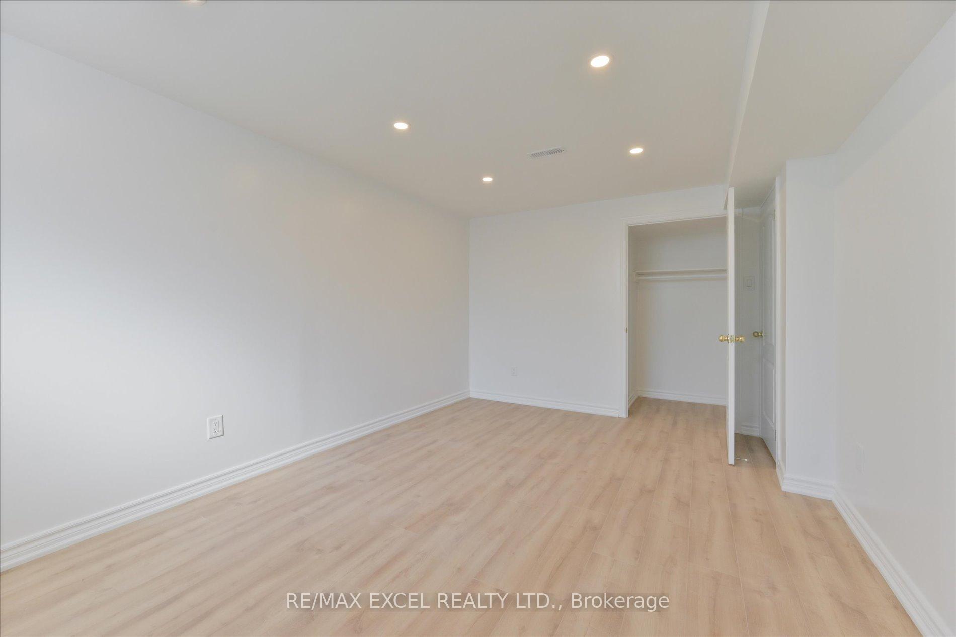 Photo 33 of 516 Peerless Street, Ottawa, Barrhaven - Cedargrove/Fraserdale — HOMEH