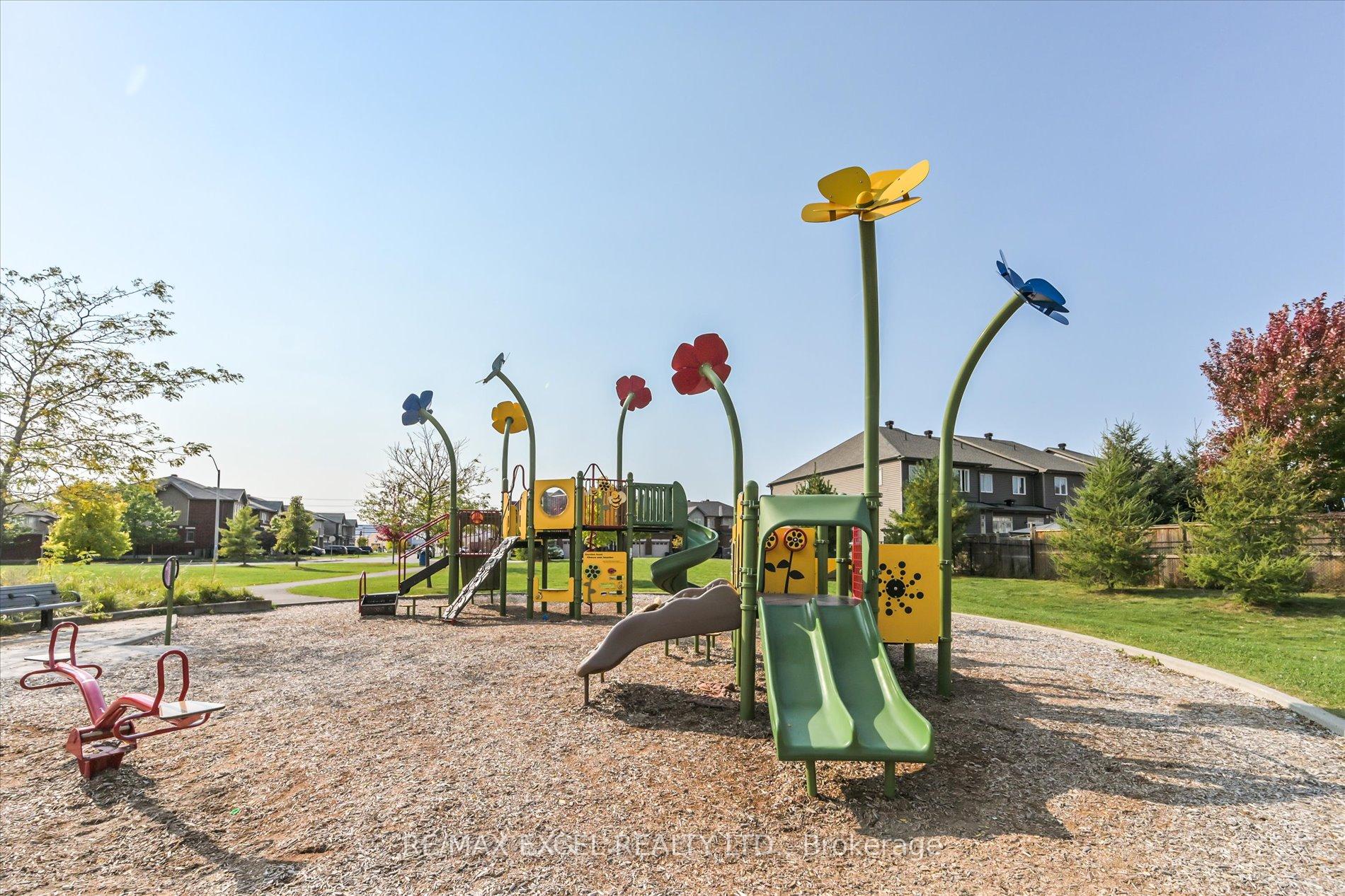 Photo 38 of 516 Peerless Street, Ottawa, Barrhaven - Cedargrove/Fraserdale — HOMEH