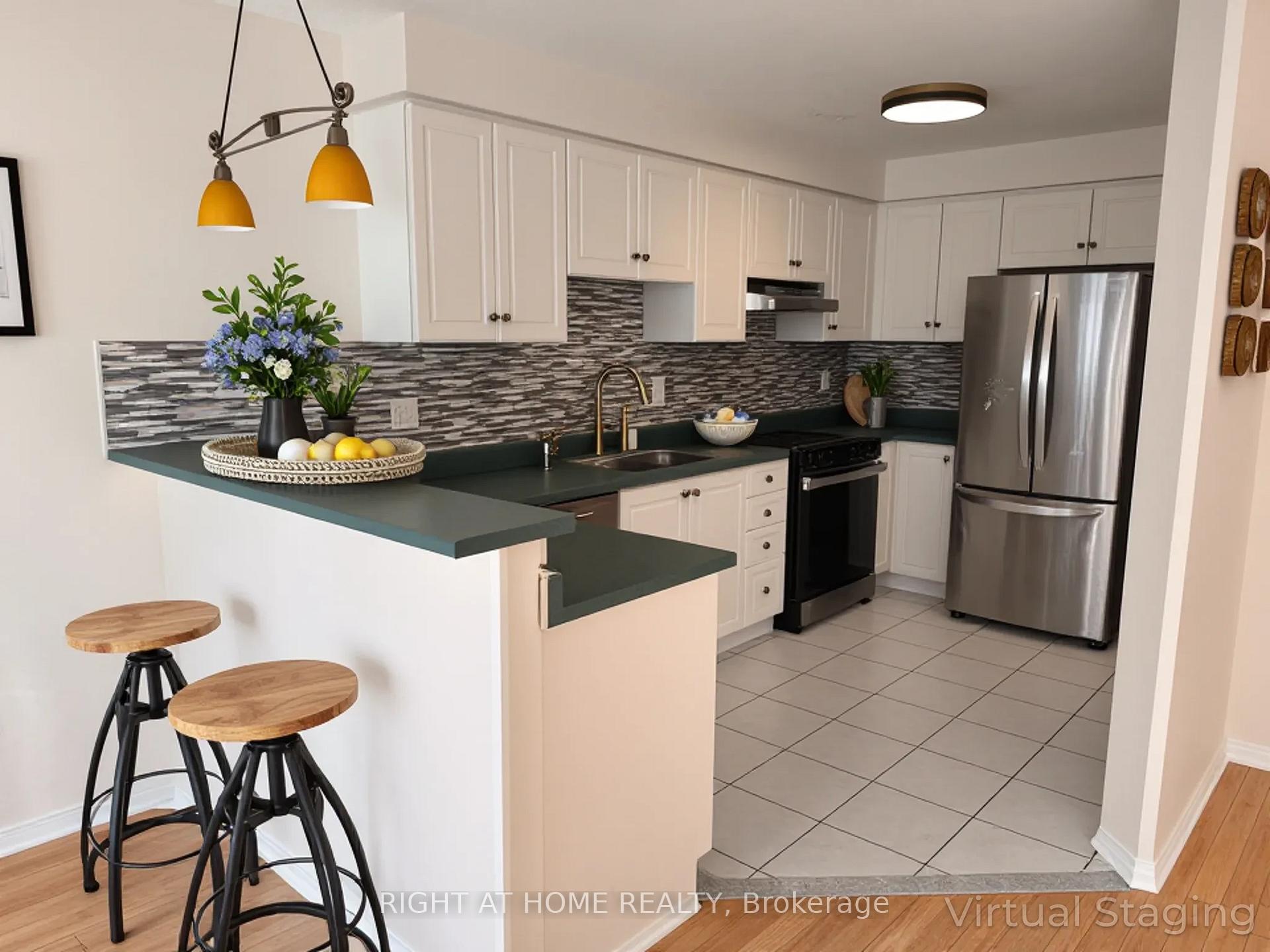 Photo 15 of 22 Tiller Trail, Brampton, Fletcher's Creek Village — HOMEH