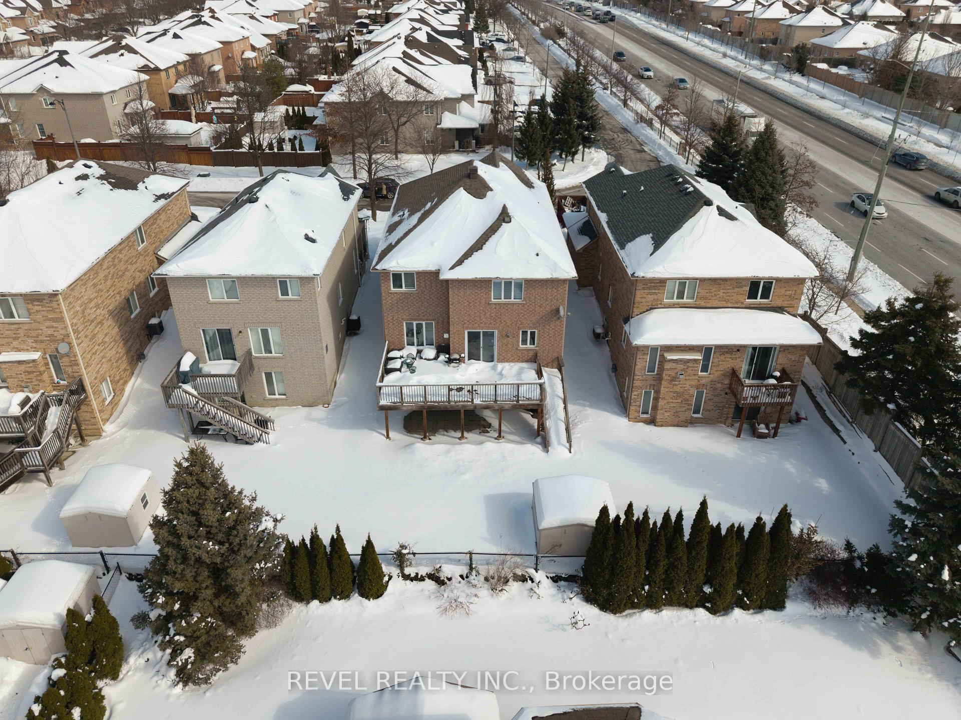 Photo 6 of 20 Cachet Hill Crescent, Vaughan, Sonoma Heights — HOMEH