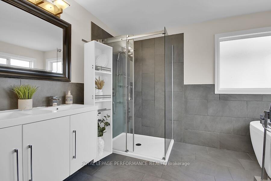 Photo 18 of 32 Rideaucrest Drive, Ottawa, Barrhaven East — HOMEH