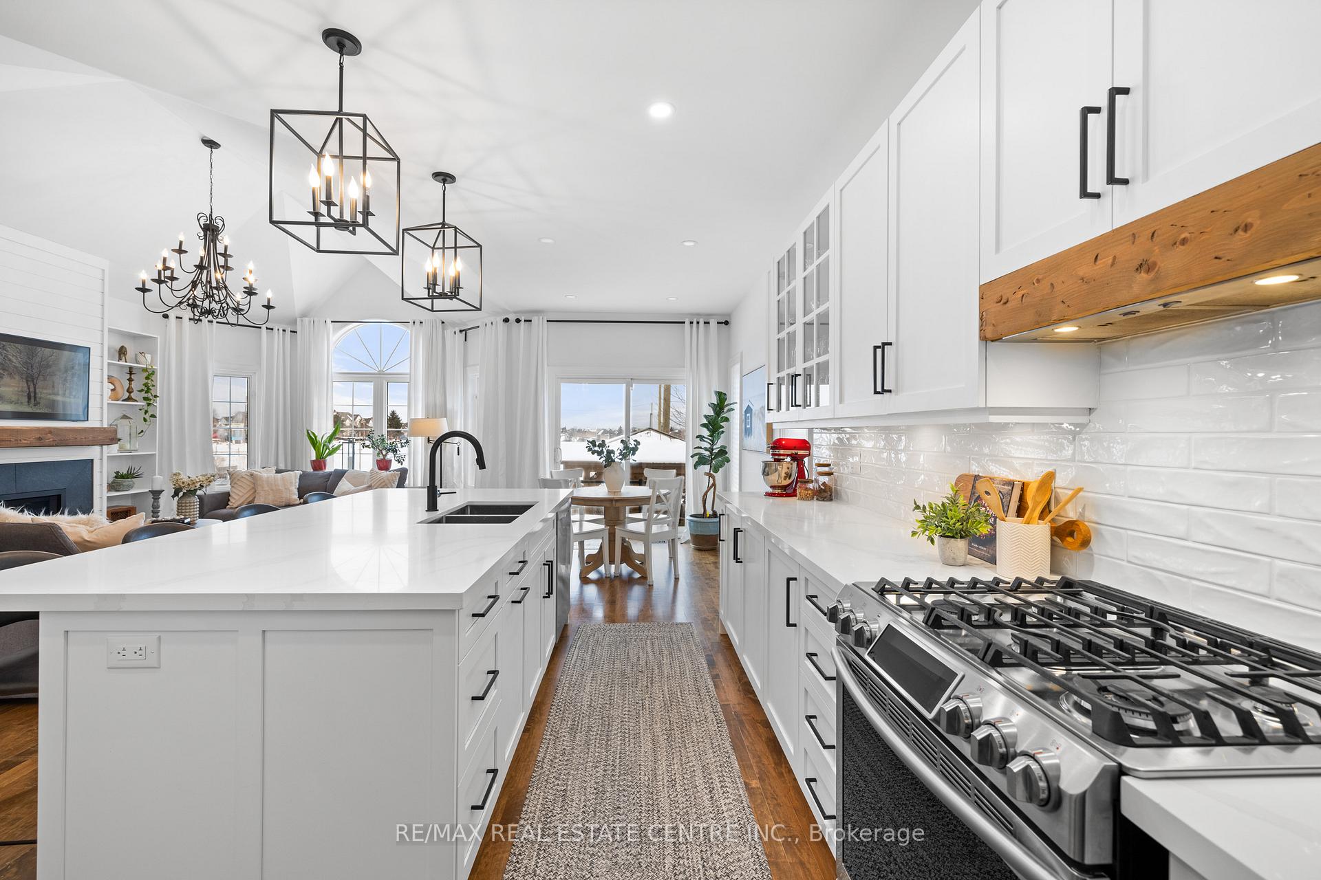 Photo 11 of 4294 Sarazen Drive, Burlington, Rose — HOMEH