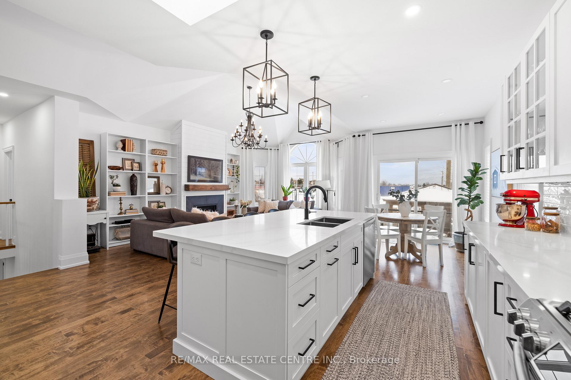 Photo 12 of 4294 Sarazen Drive, Burlington, Rose — HOMEH