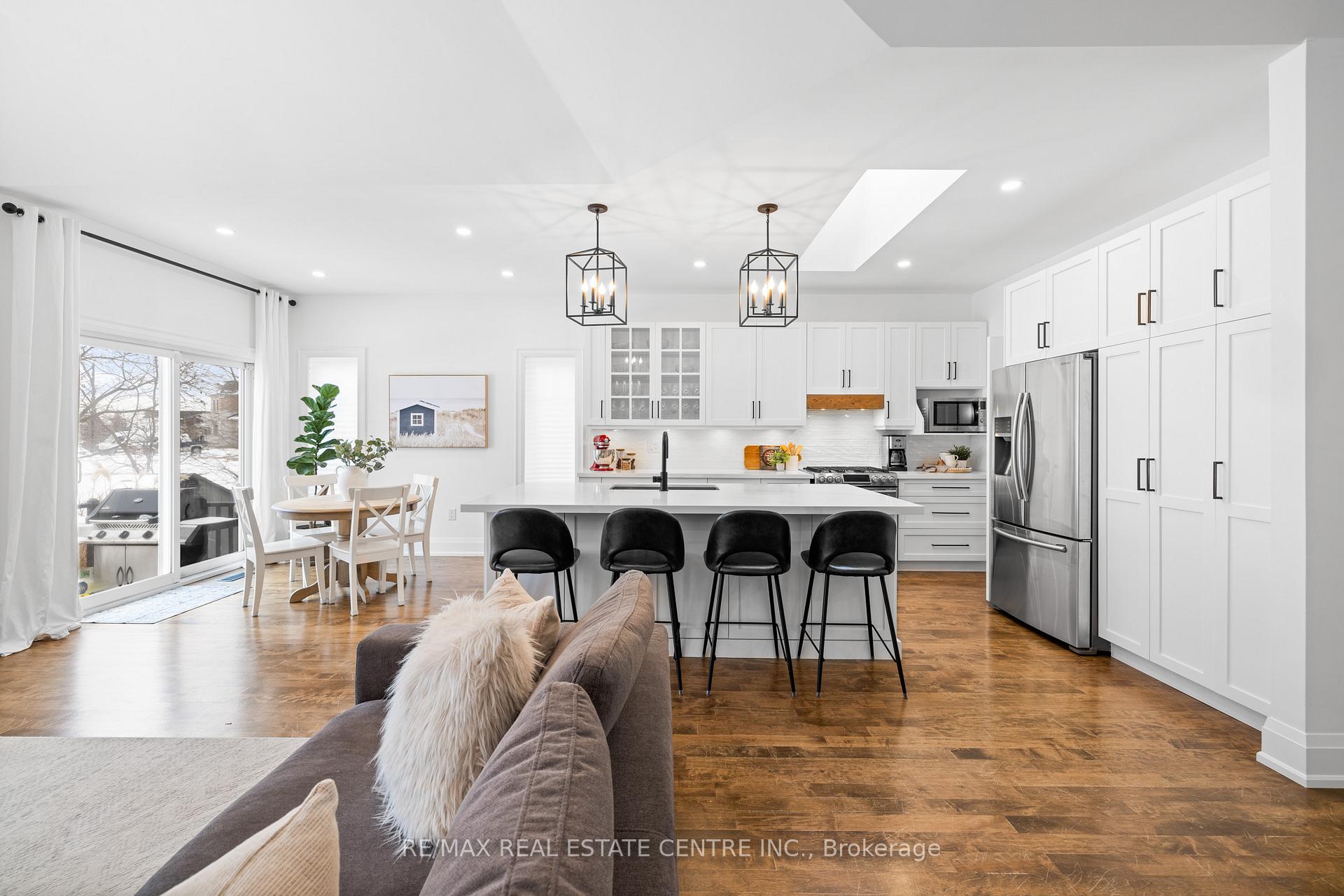 Photo 16 of 4294 Sarazen Drive, Burlington, Rose — HOMEH