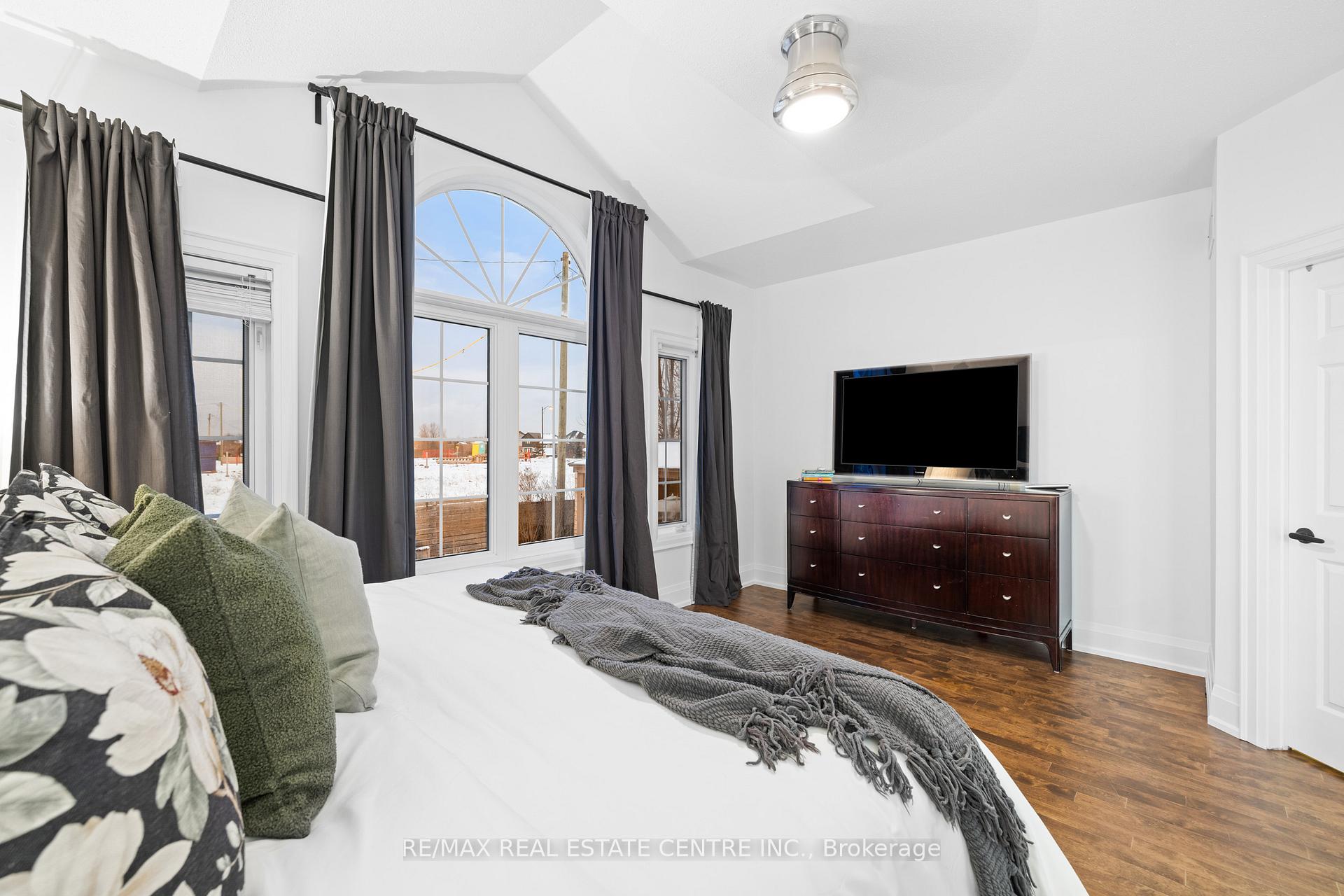 Photo 27 of 4294 Sarazen Drive, Burlington, Rose — HOMEH