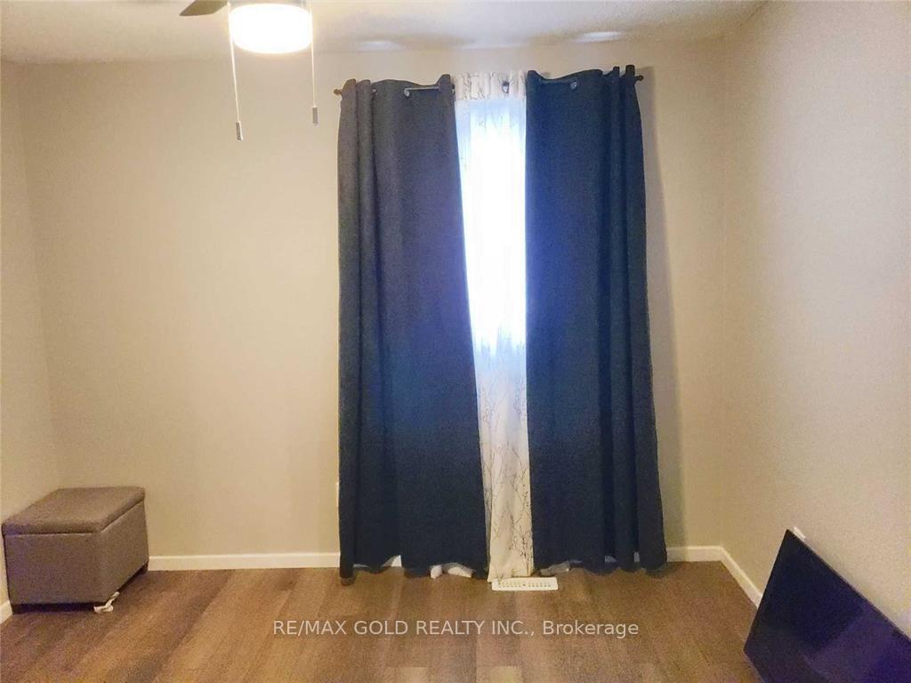 Photo 23 of 45 Rushmore Crescent, Brampton, Heart Lake East — HOMEH