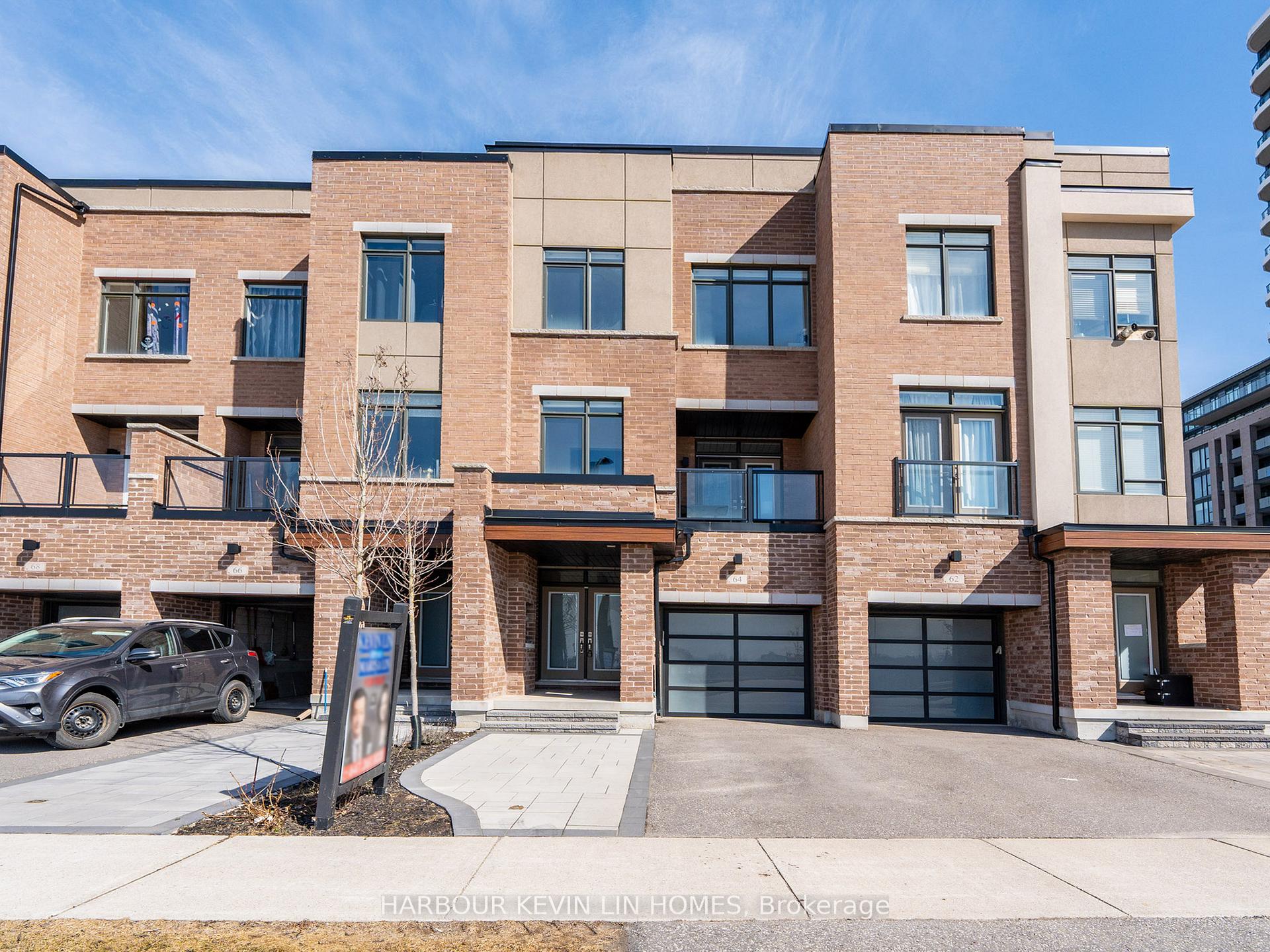 Photo 1 of 64 Salterton Circle, Vaughan, Rural Vaughan — HOMEH