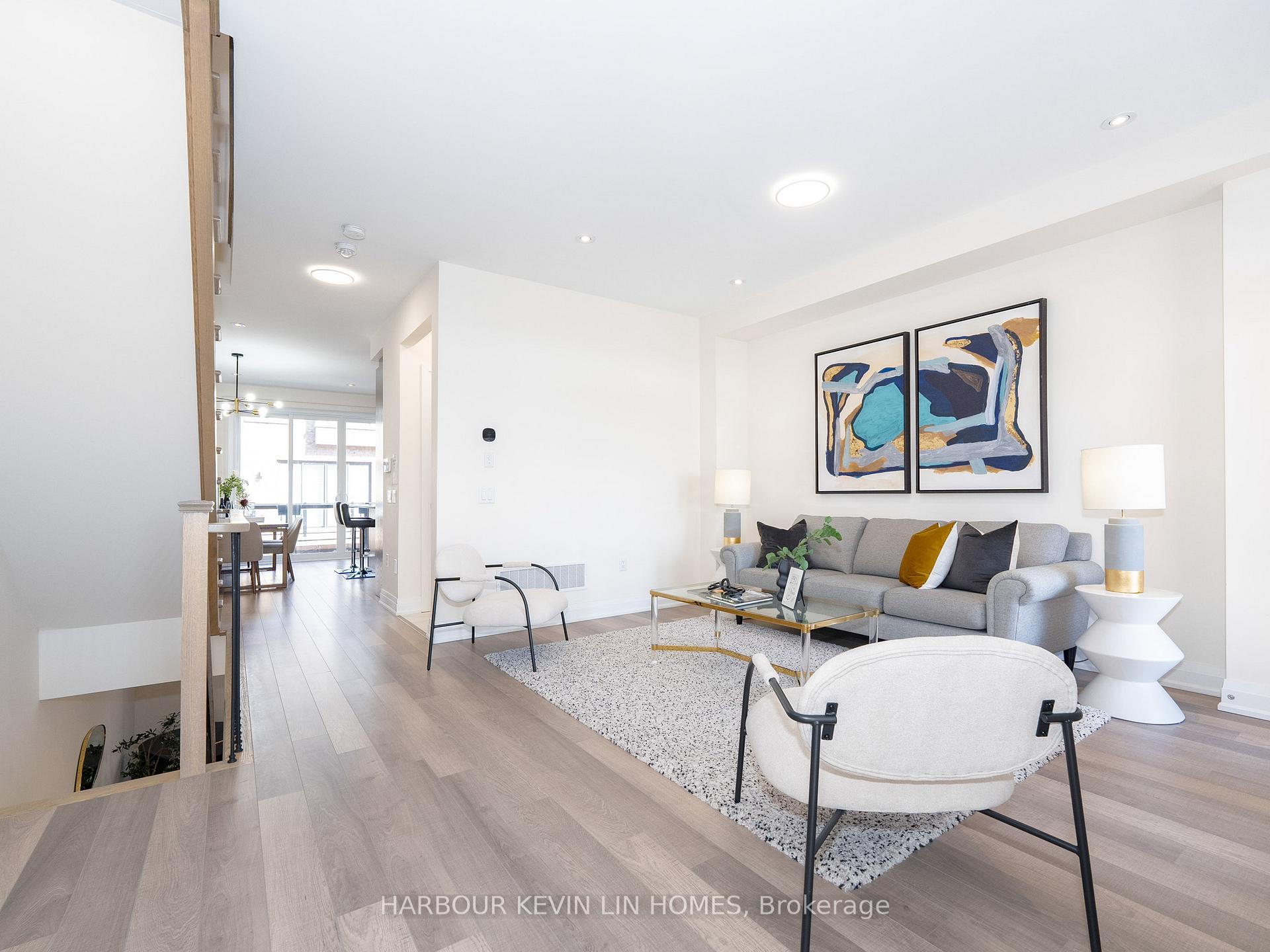 Photo 17 of 64 Salterton Circle, Vaughan, Rural Vaughan — HOMEH