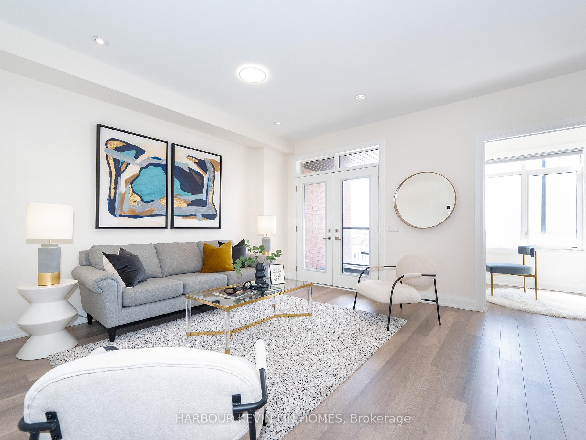 Photo 19 of 64 Salterton Circle, Vaughan, Rural Vaughan — HOMEH
