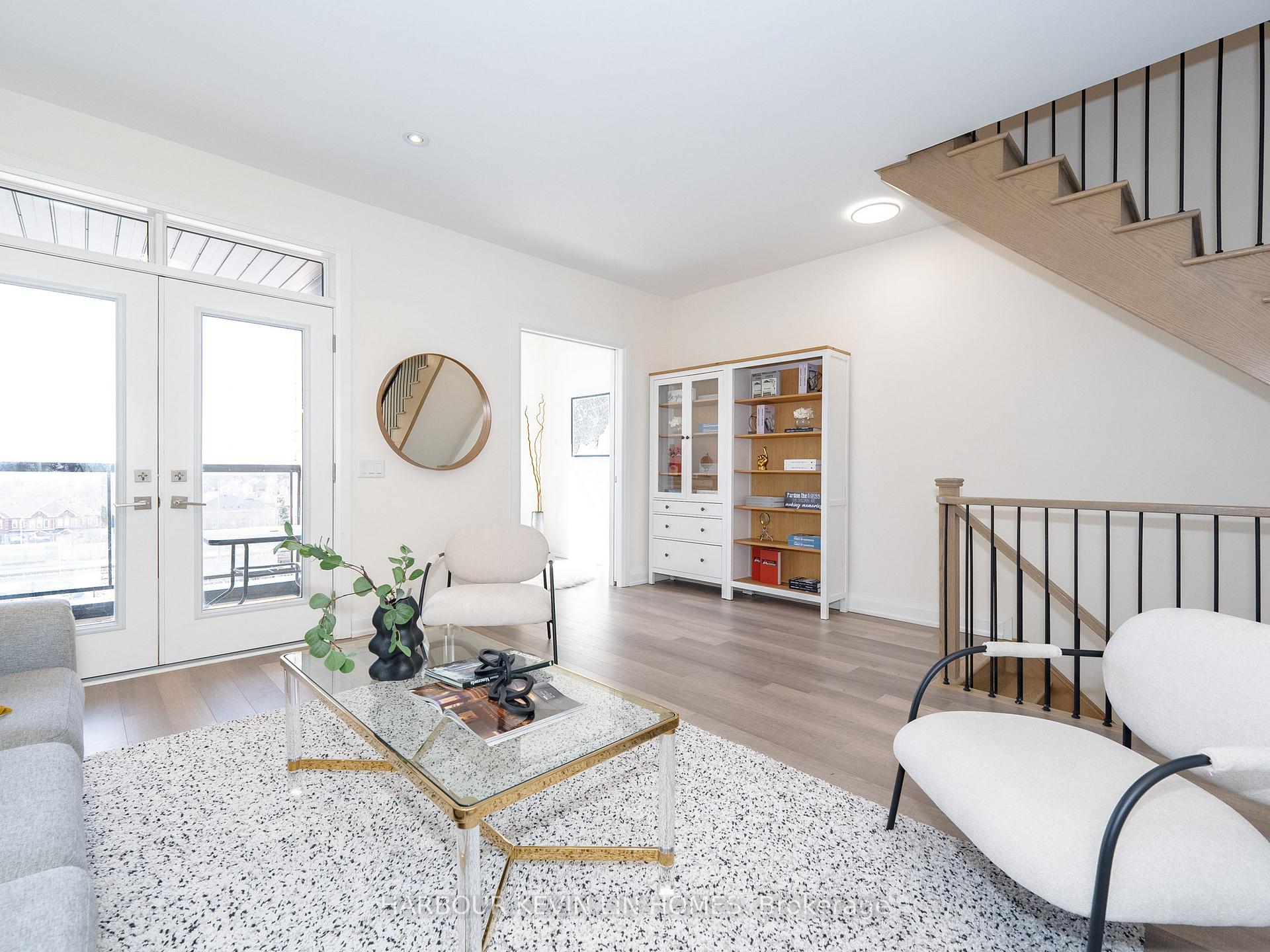 Photo 20 of 64 Salterton Circle, Vaughan, Rural Vaughan — HOMEH