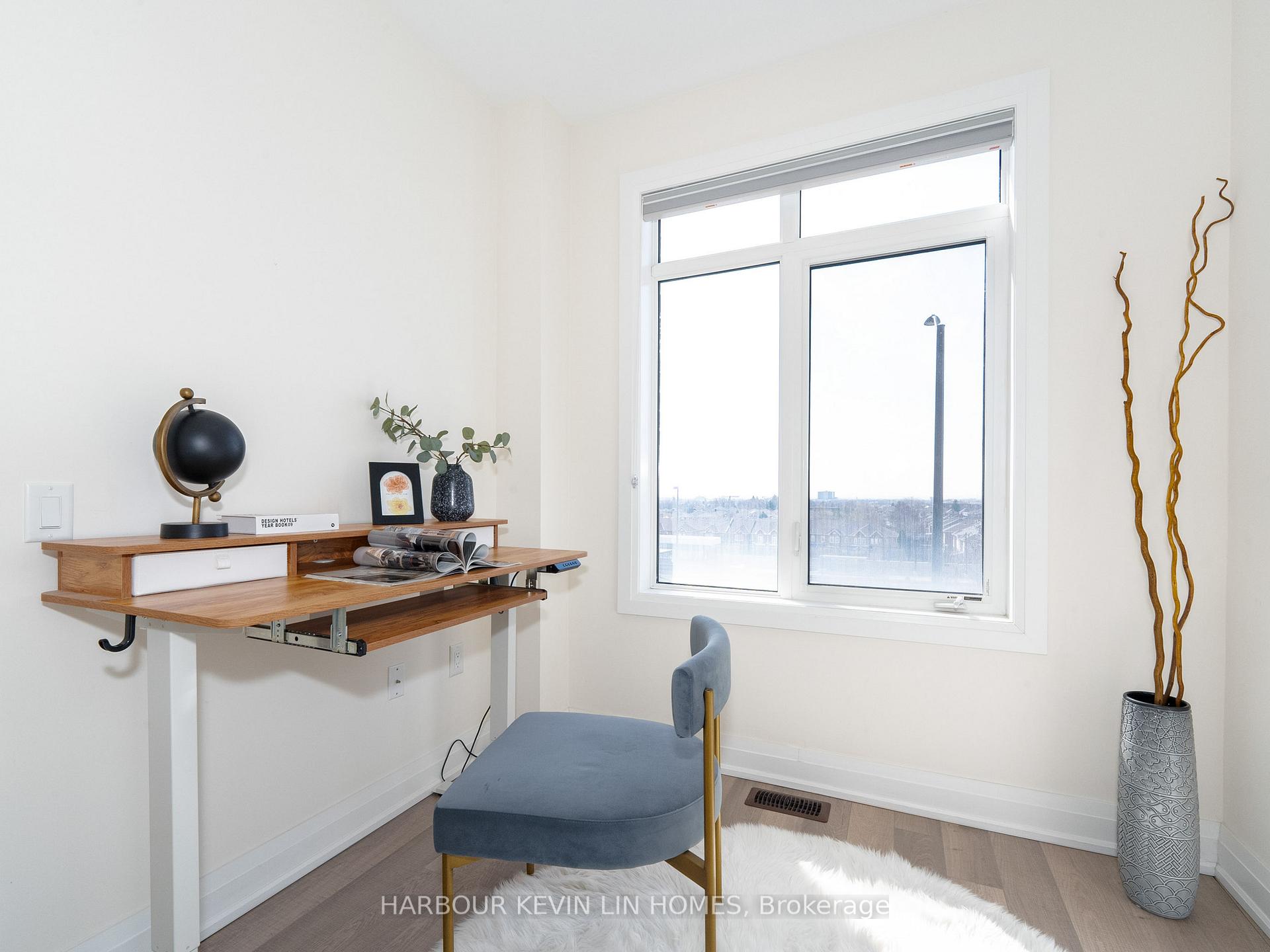 Photo 21 of 64 Salterton Circle, Vaughan, Rural Vaughan — HOMEH