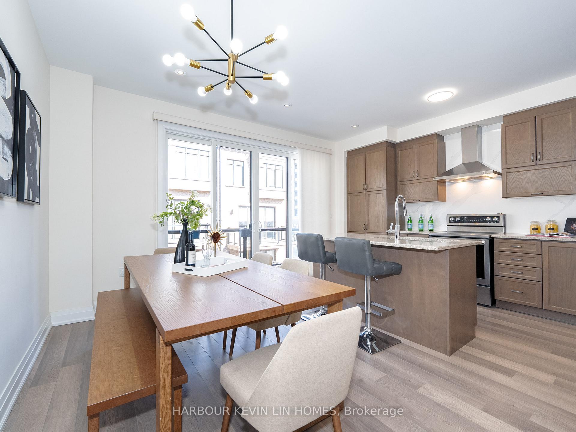 Photo 27 of 64 Salterton Circle, Vaughan, Rural Vaughan — HOMEH