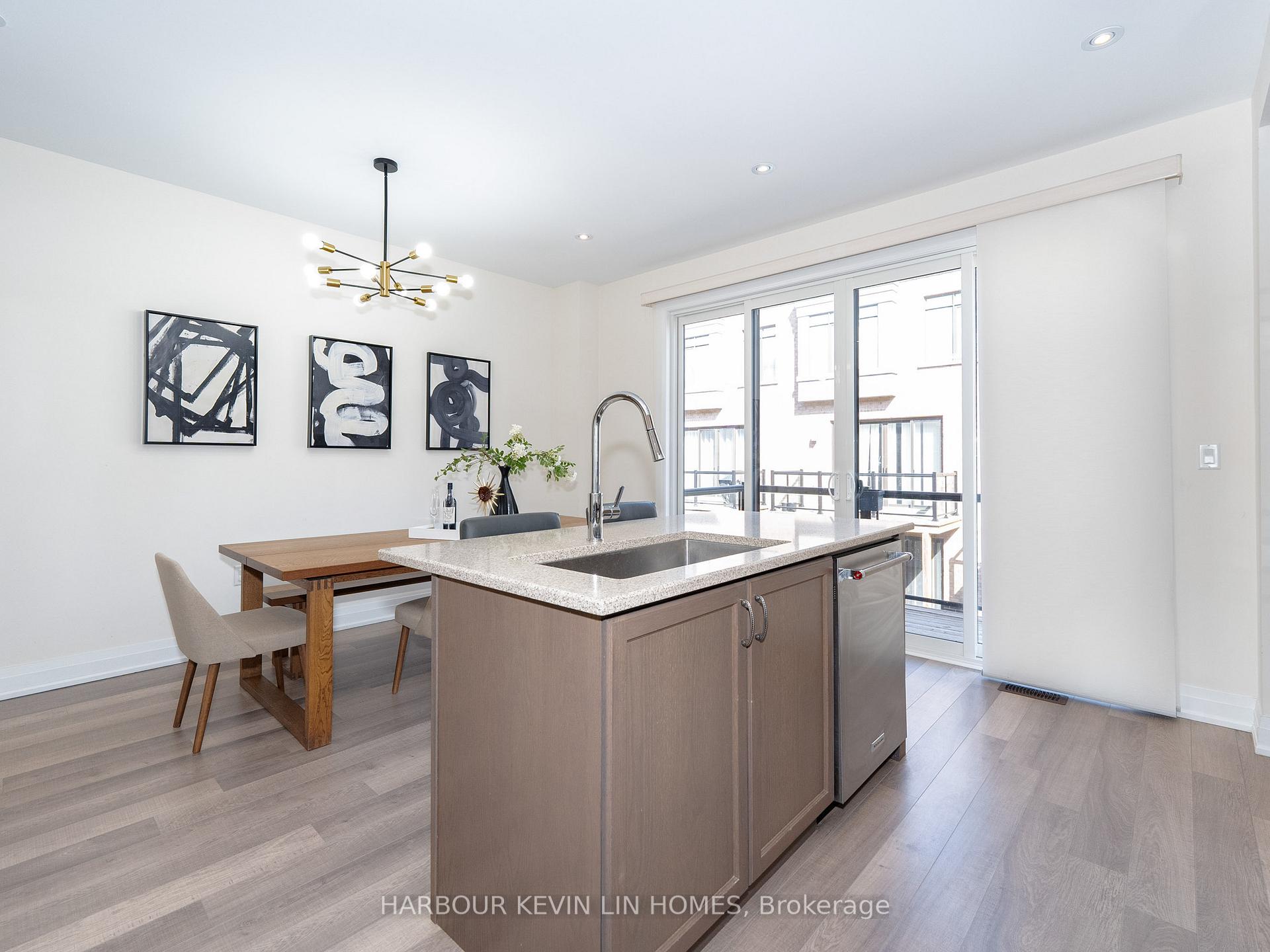 Photo 29 of 64 Salterton Circle, Vaughan, Rural Vaughan — HOMEH