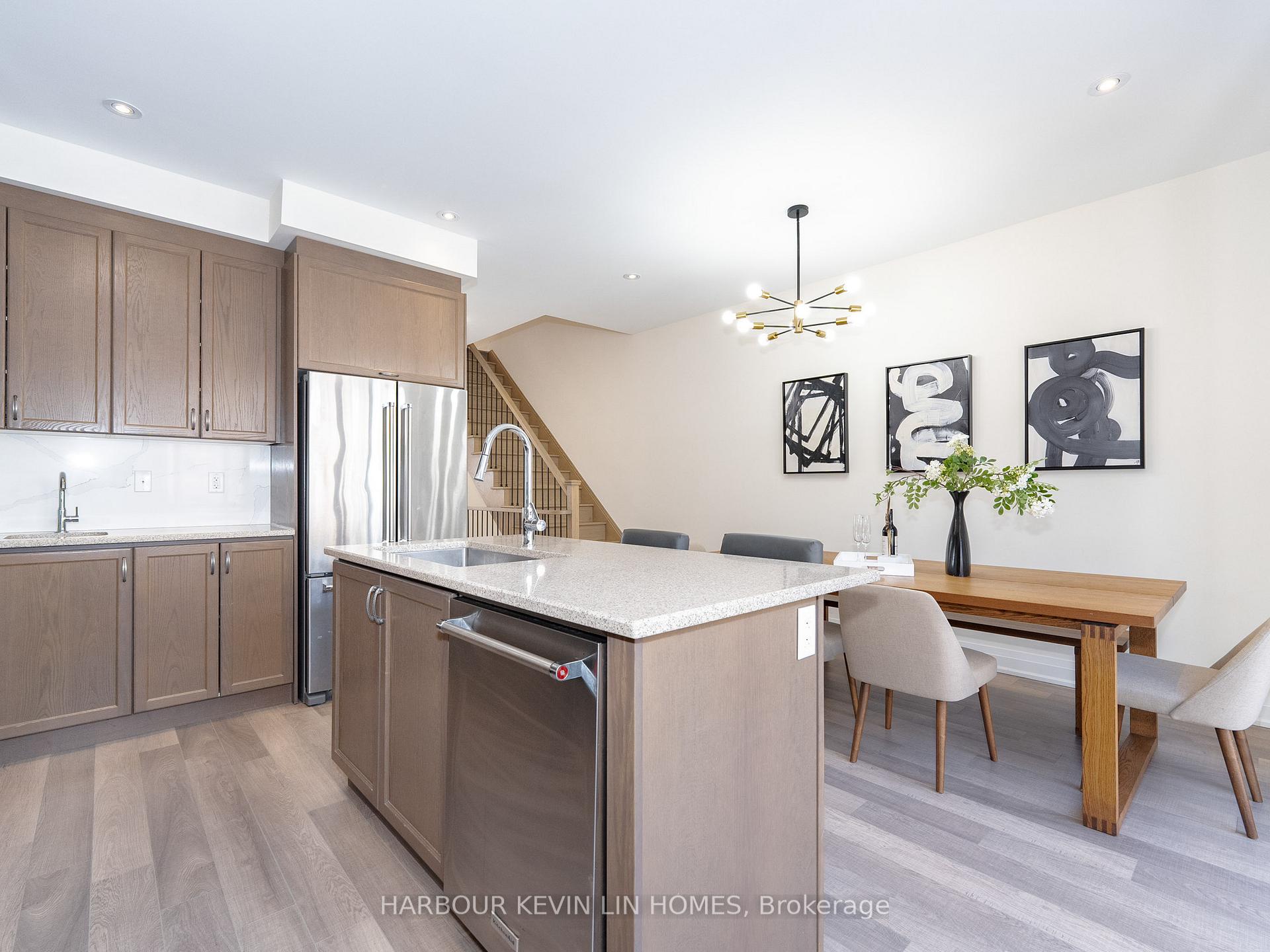 Photo 31 of 64 Salterton Circle, Vaughan, Rural Vaughan — HOMEH