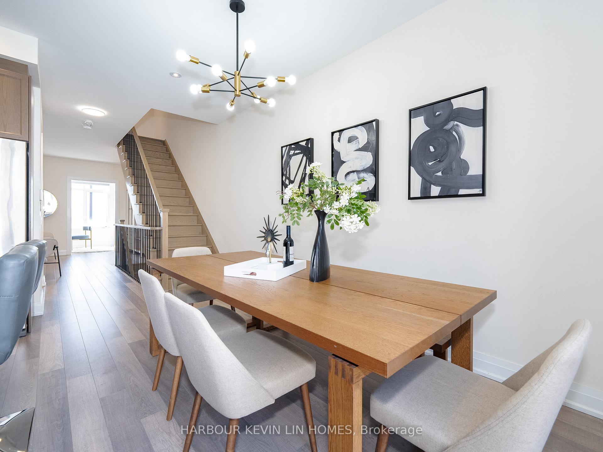 Photo 32 of 64 Salterton Circle, Vaughan, Rural Vaughan — HOMEH