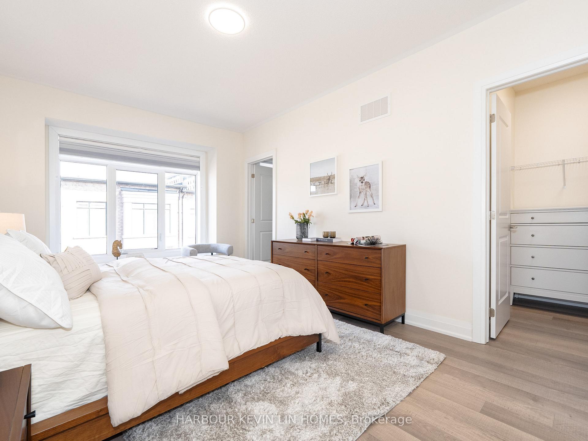 Photo 45 of 64 Salterton Circle, Vaughan, Rural Vaughan — HOMEH