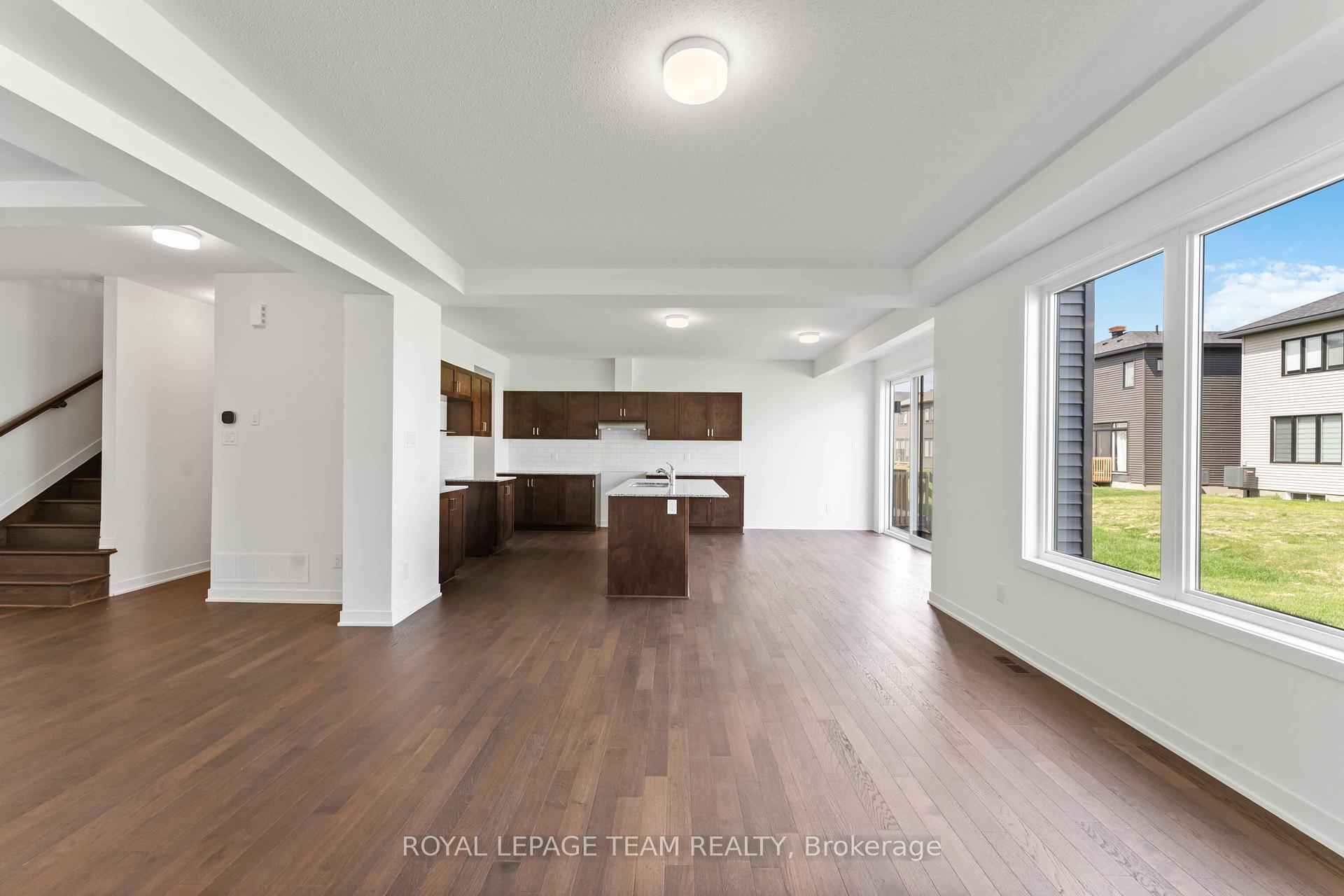 Photo 5 of 686 Fenwick Way, Ottawa, Barrhaven - Stonebridge — HOMEH