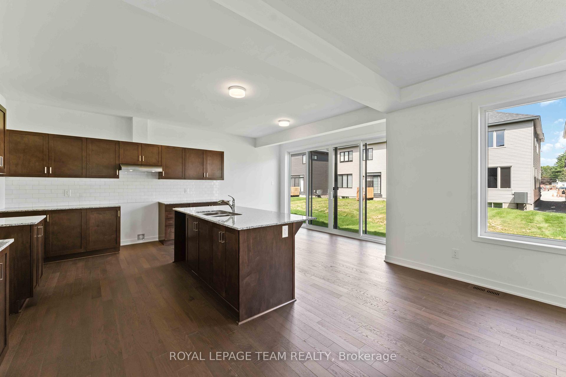 Photo 6 of 686 Fenwick Way, Ottawa, Barrhaven - Stonebridge — HOMEH