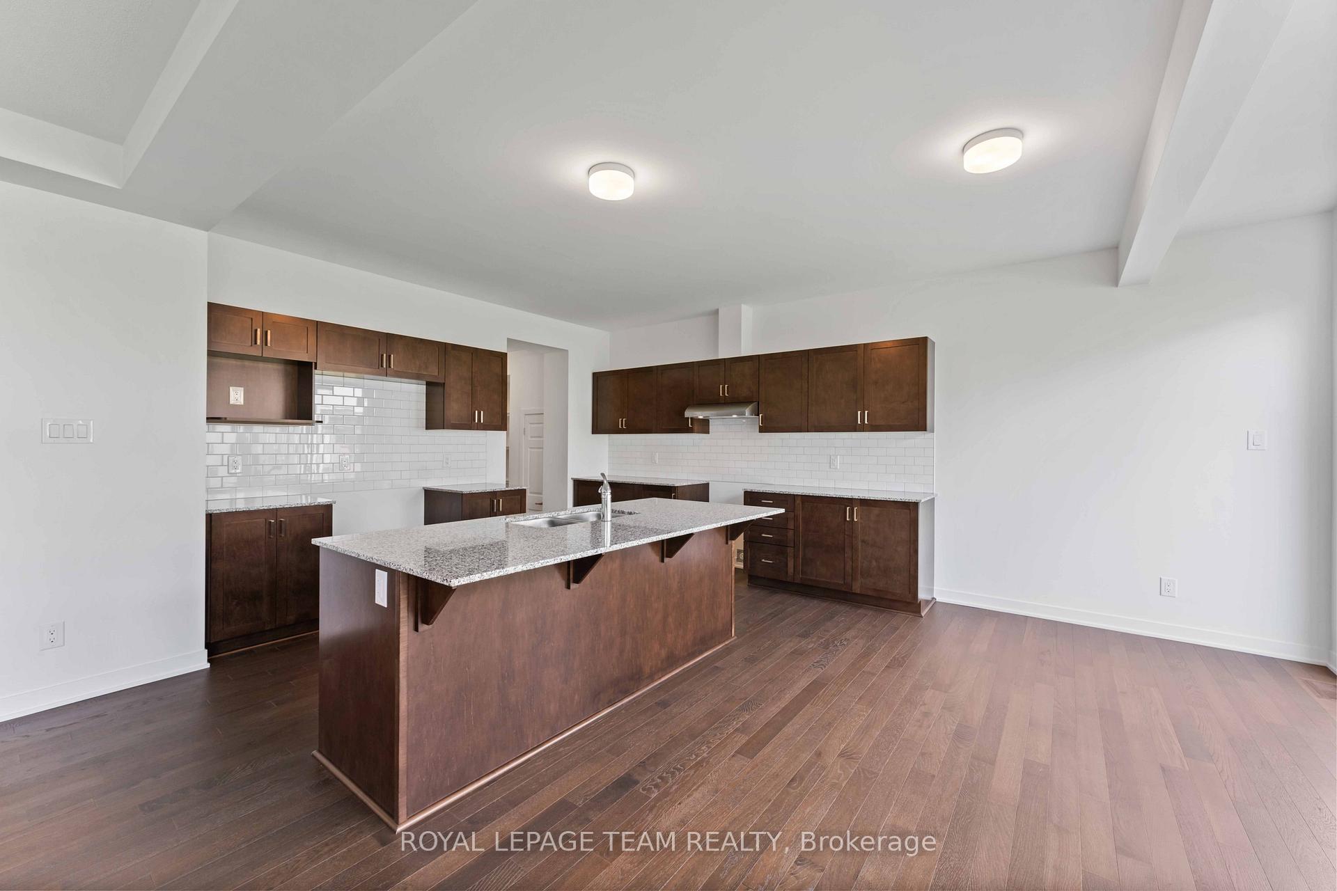 Photo 8 of 686 Fenwick Way, Ottawa, Barrhaven - Stonebridge — HOMEH