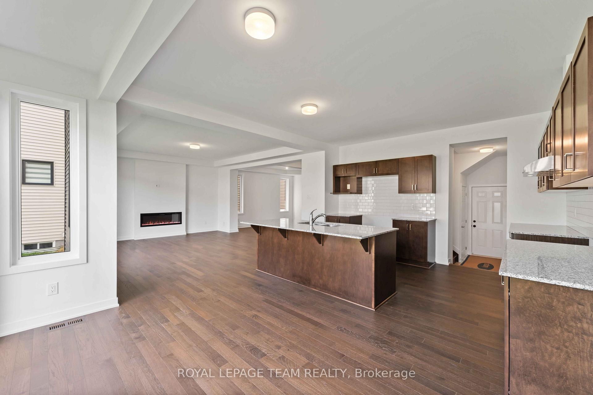 Photo 12 of 686 Fenwick Way, Ottawa, Barrhaven - Stonebridge — HOMEH