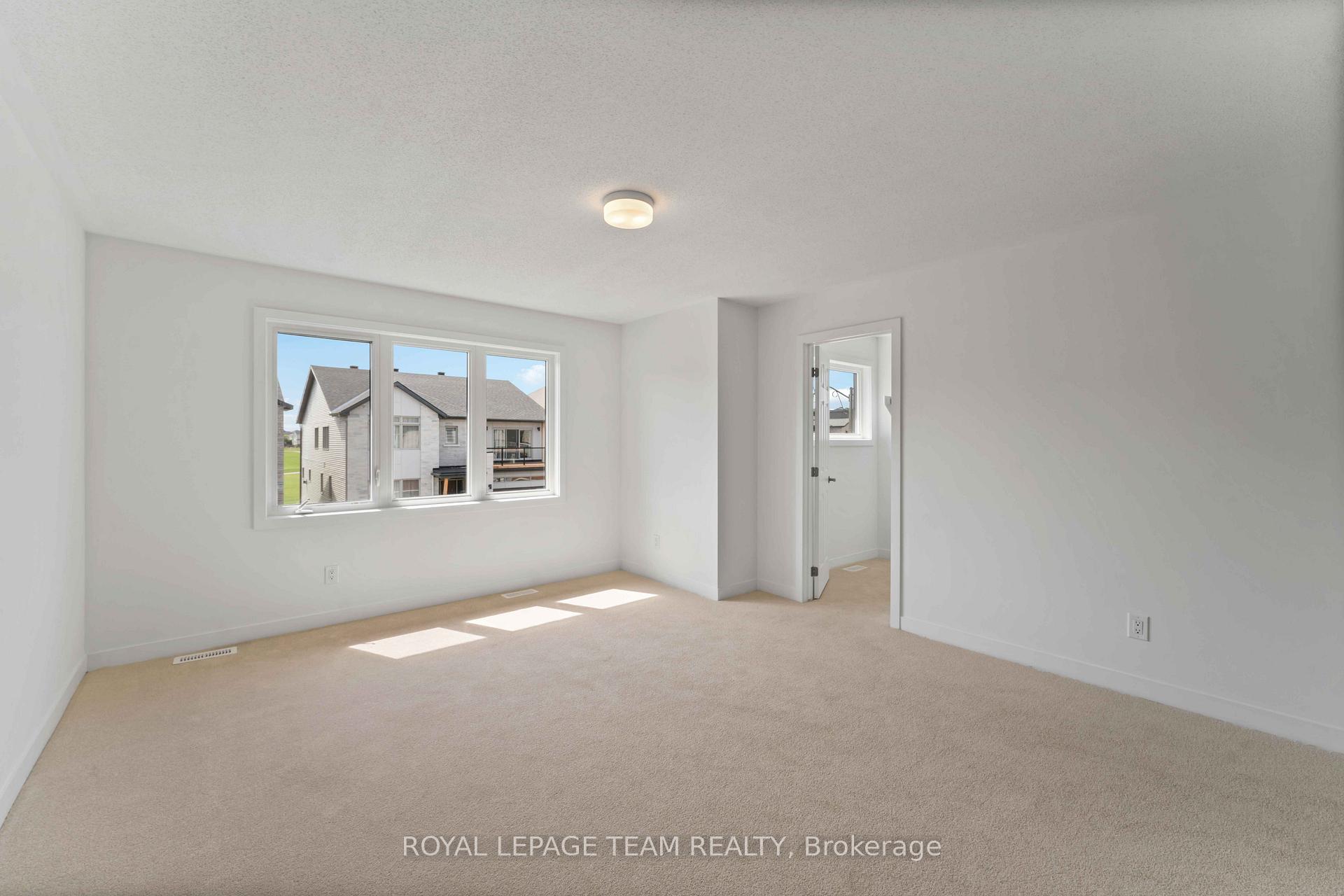 Photo 33 of 686 Fenwick Way, Ottawa, Barrhaven - Stonebridge — HOMEH