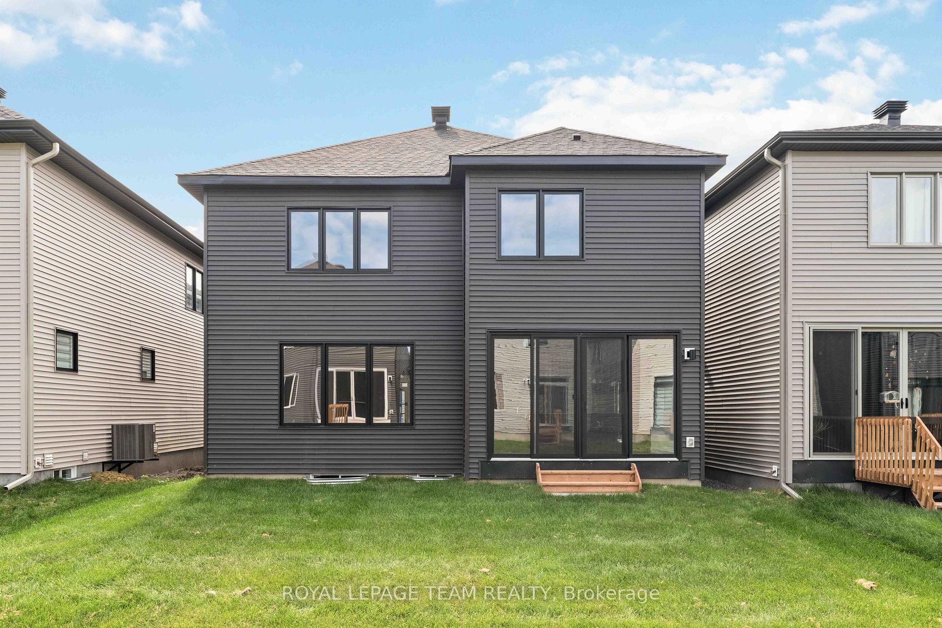 Photo 43 of 686 Fenwick Way, Ottawa, Barrhaven - Stonebridge — HOMEH