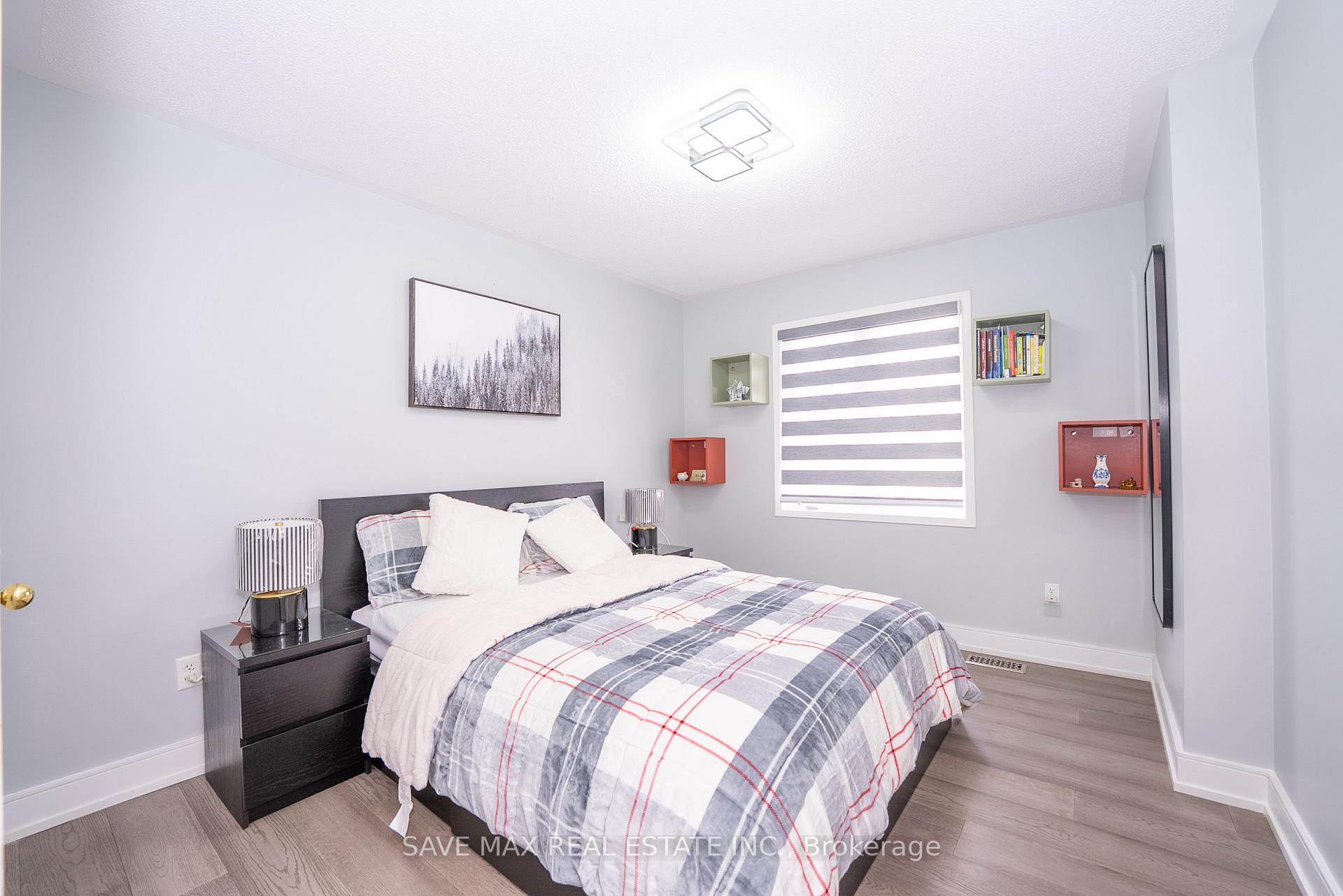 Photo 25 of 100 Crown Victoria Drive, Brampton, Fletcher's Meadow — HOMEH