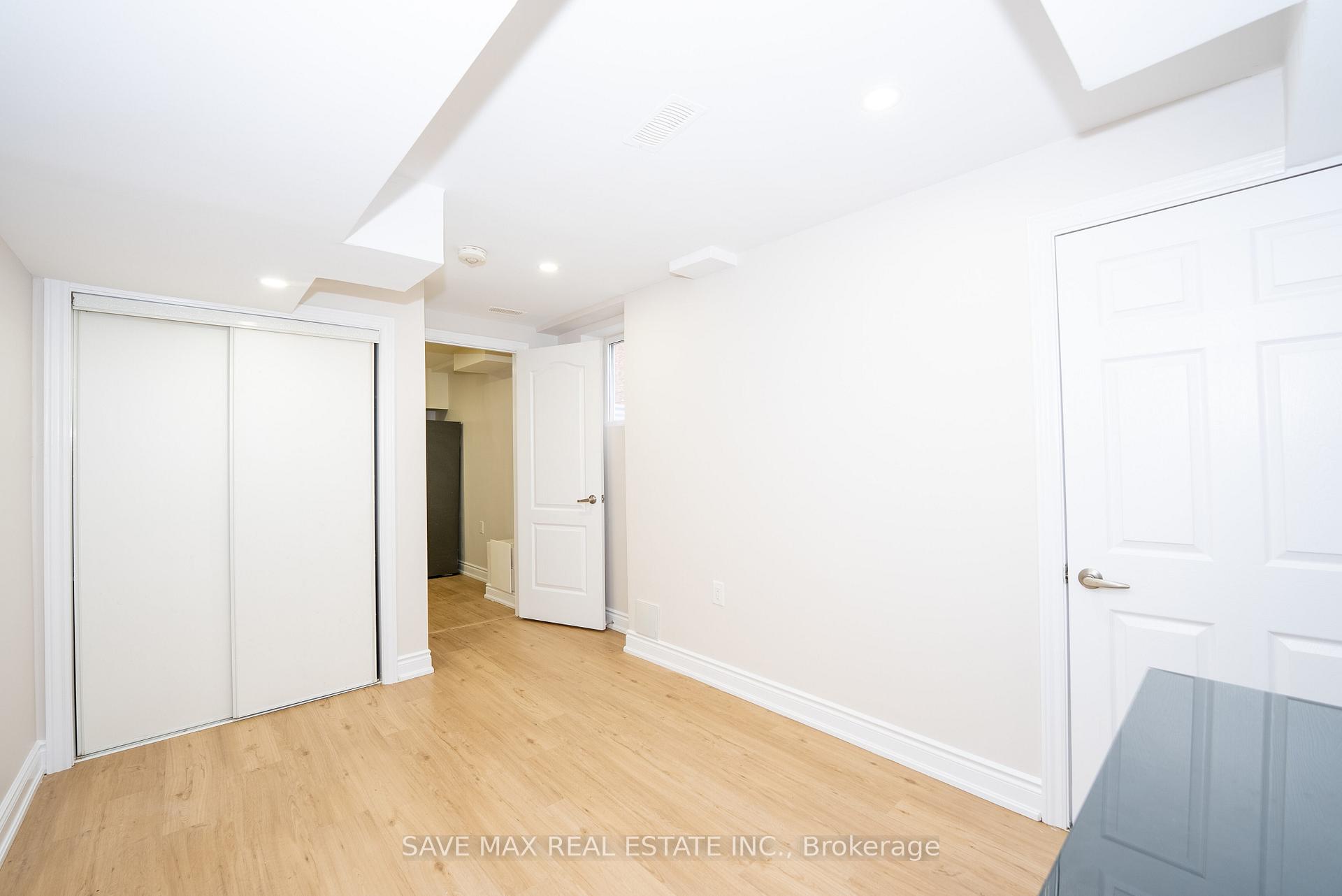 Photo 40 of 100 Crown Victoria Drive, Brampton, Fletcher's Meadow — HOMEH