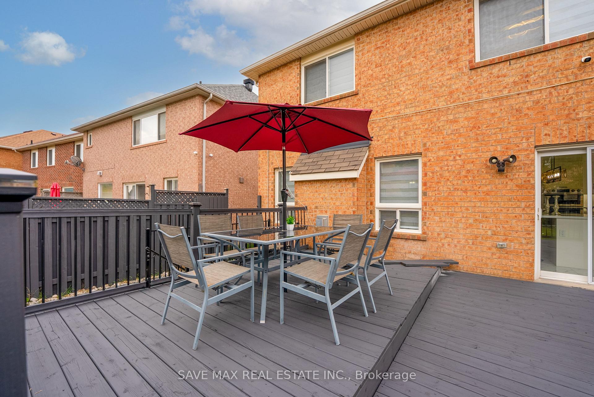 Photo 44 of 100 Crown Victoria Drive, Brampton, Fletcher's Meadow — HOMEH