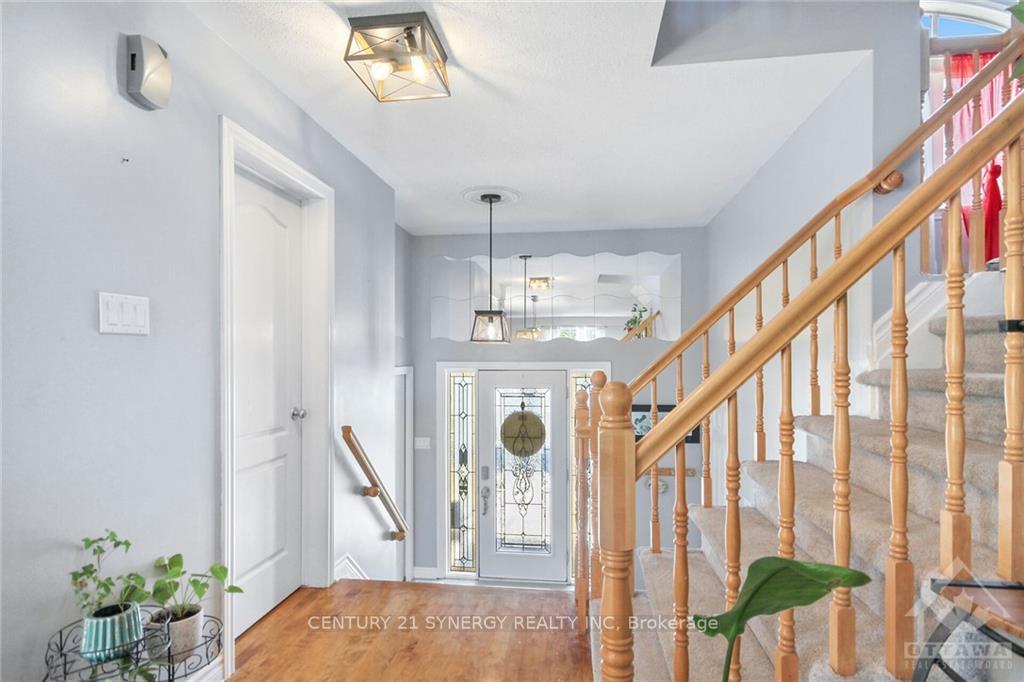 Photo 3 of 51 Cresthaven Drive, Ottawa, Barrhaven East — HOMEH