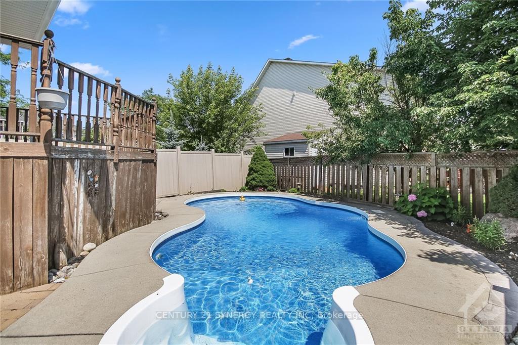 Photo 15 of 51 Cresthaven Drive, Ottawa, Barrhaven East — HOMEH