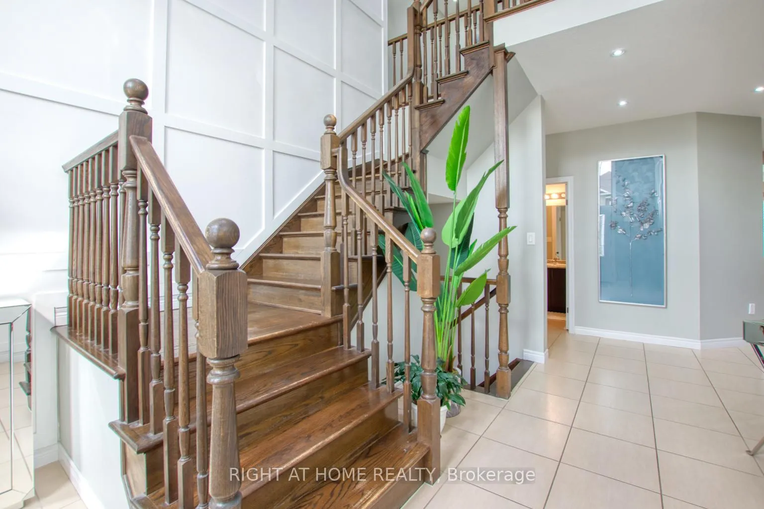 Photo 8 of 117 Chartwell Circle, Hamilton, Jerome — HOMEH