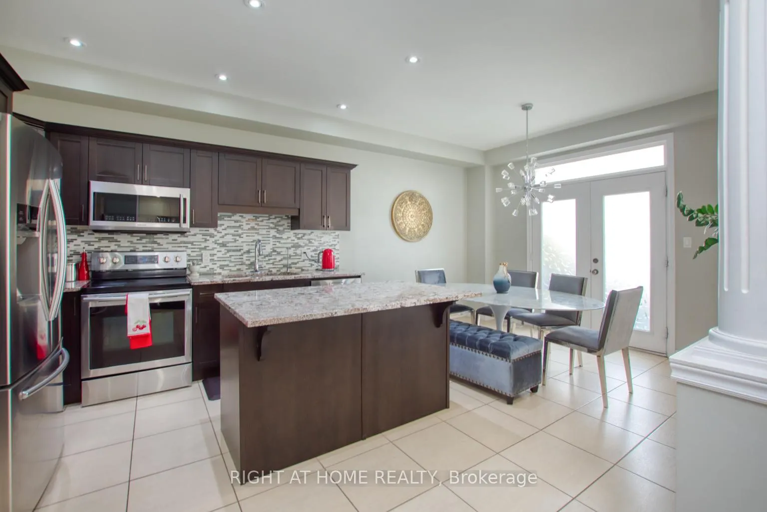 Photo 24 of 117 Chartwell Circle, Hamilton, Jerome — HOMEH