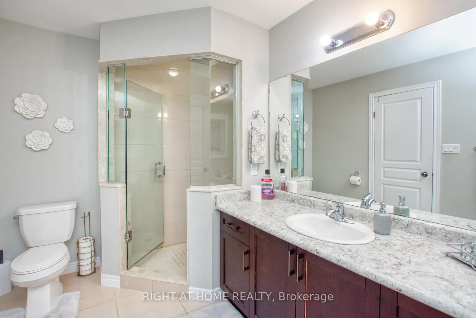 Photo 52 of 117 Chartwell Circle, Hamilton, Jerome — HOMEH
