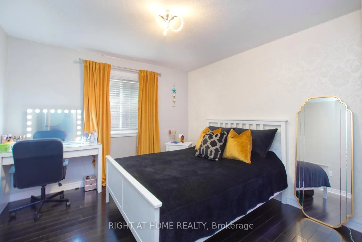Photo 55 of 117 Chartwell Circle, Hamilton, Jerome — HOMEH
