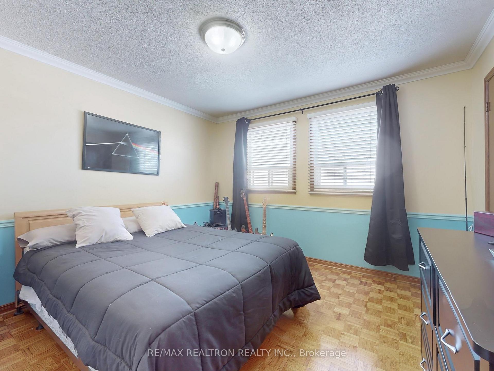 Photo 20 of 266 Clover Leaf Street, Vaughan, East Woodbridge — HOMEH