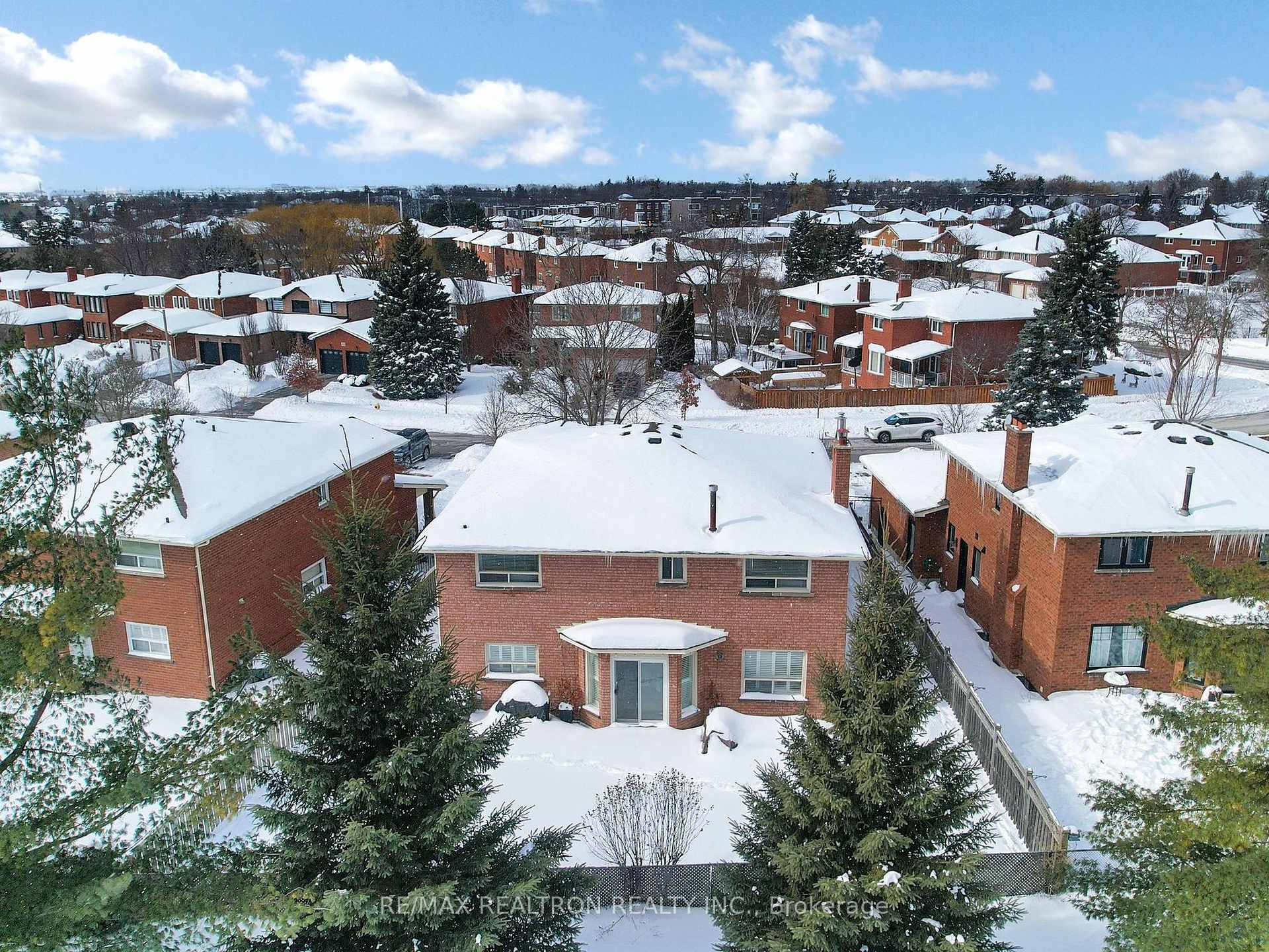 Photo 41 of 266 Clover Leaf Street, Vaughan, East Woodbridge — HOMEH