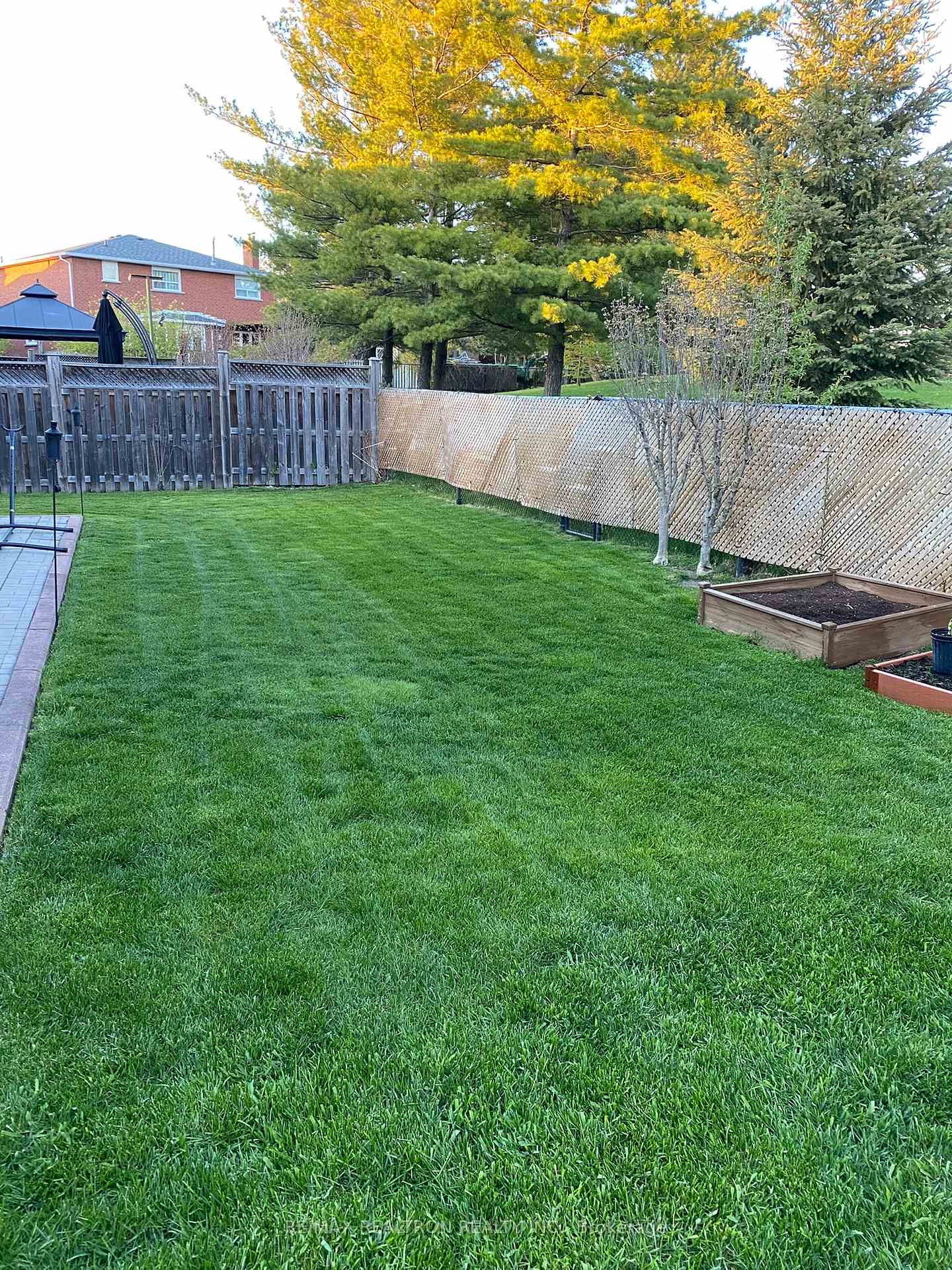 Photo 44 of 266 Clover Leaf Street, Vaughan, East Woodbridge — HOMEH