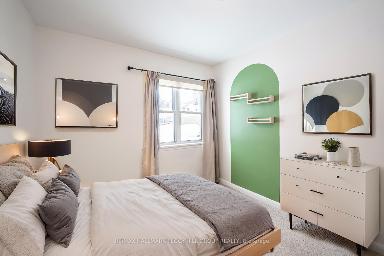 Photo 8 of 59 Newton Street, Barrie, City Centre — HOMEH