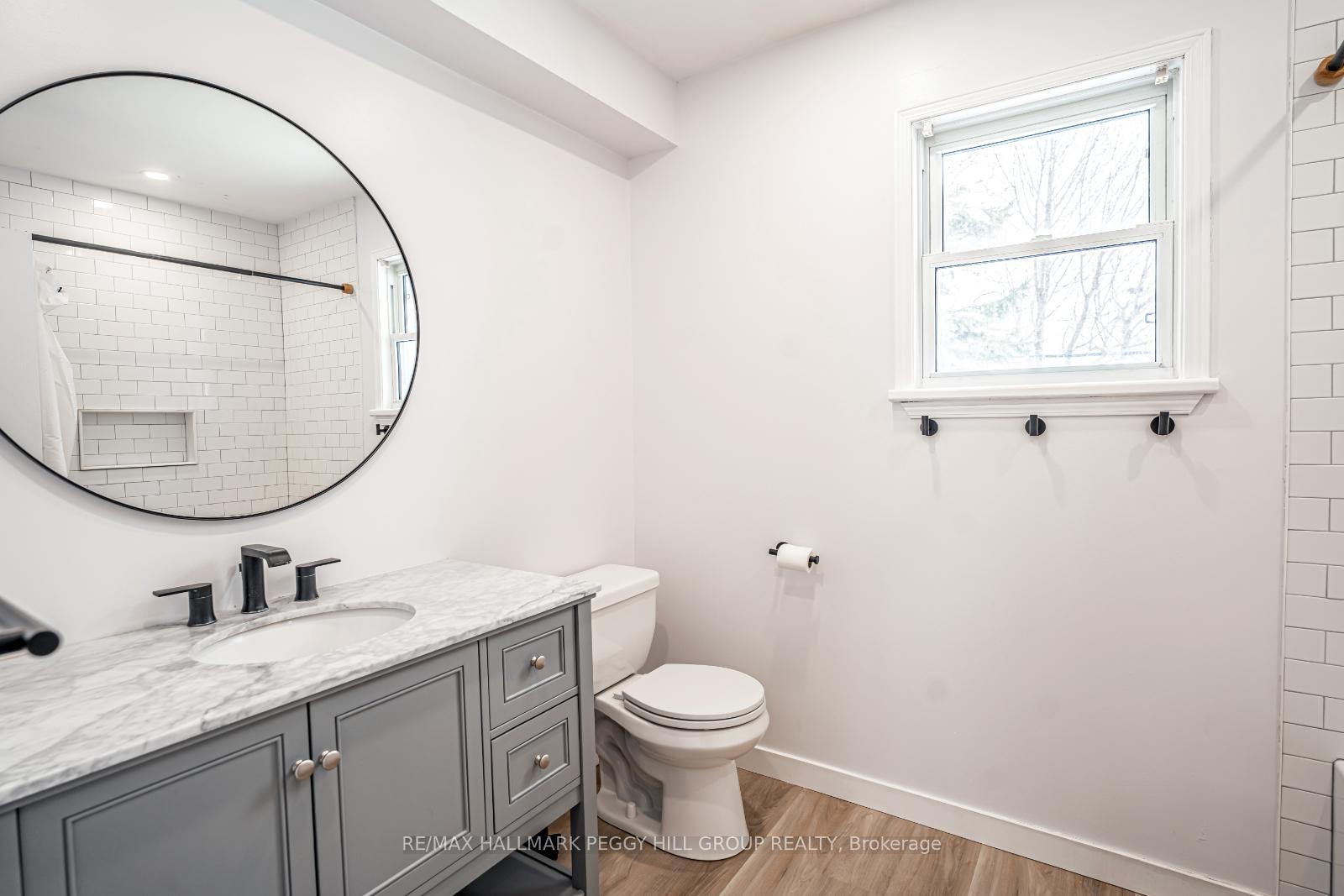 Photo 10 of 59 Newton Street, Barrie, City Centre — HOMEH