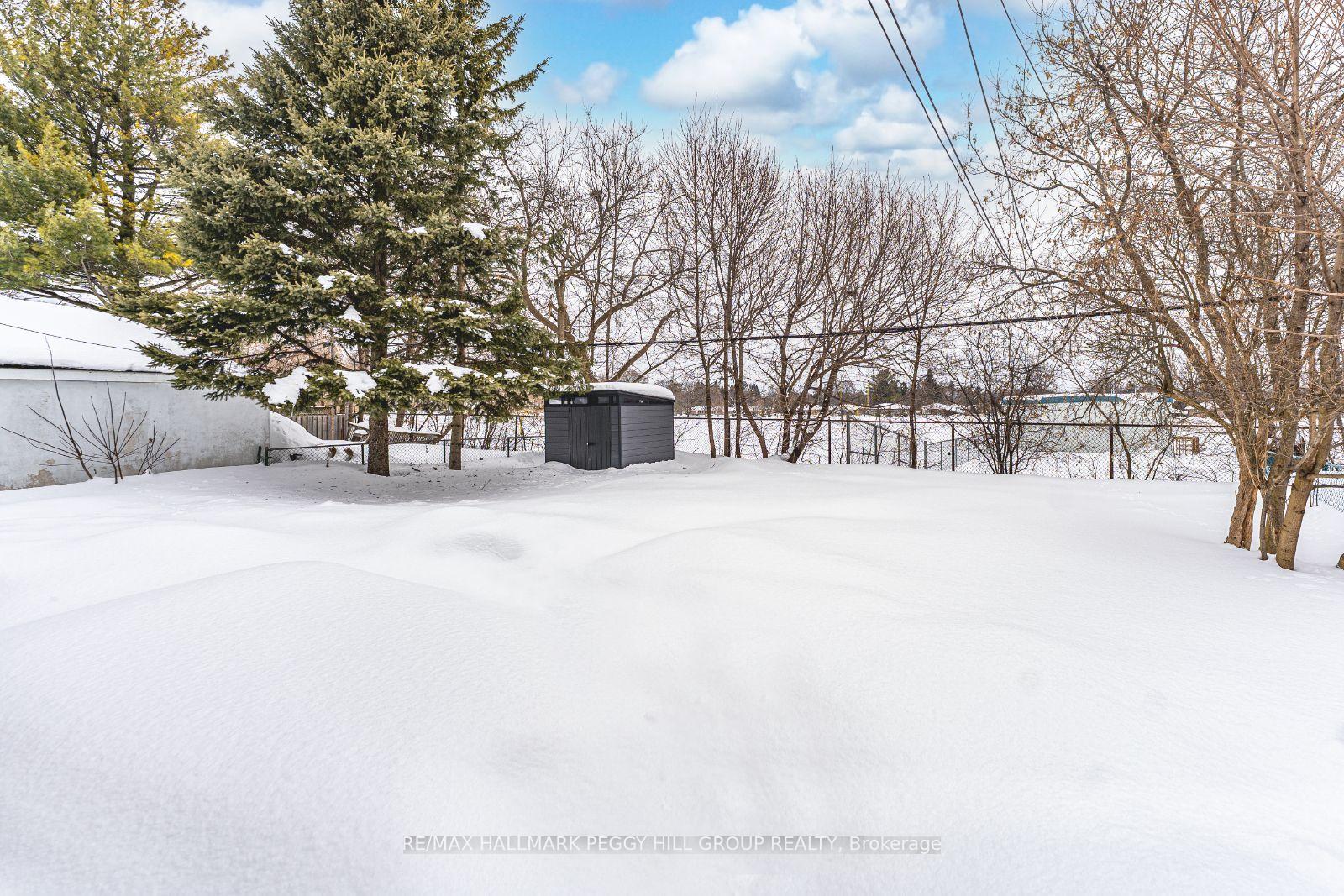 Photo 12 of 59 Newton Street, Barrie, City Centre — HOMEH