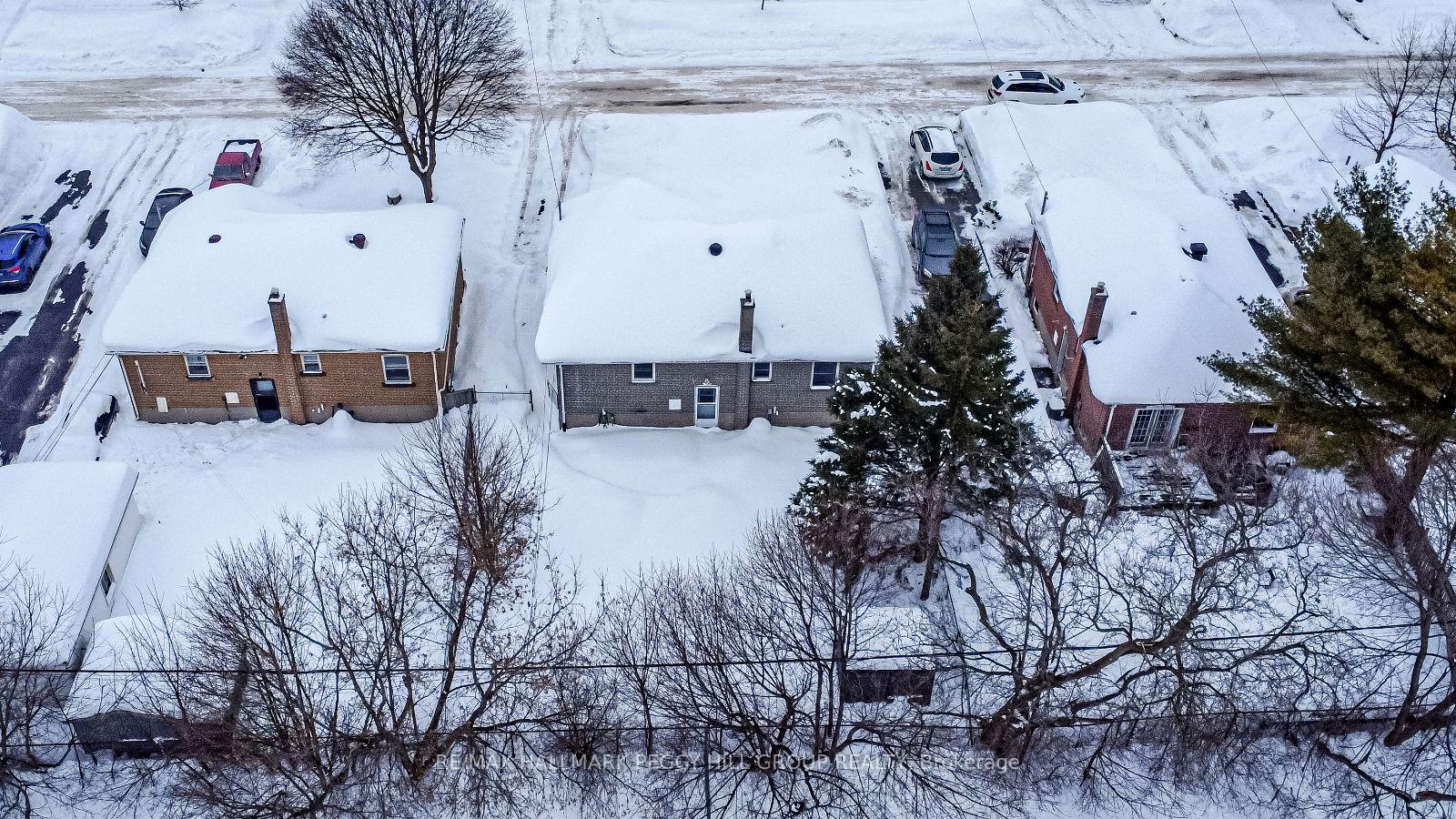 Photo 13 of 59 Newton Street, Barrie, City Centre — HOMEH