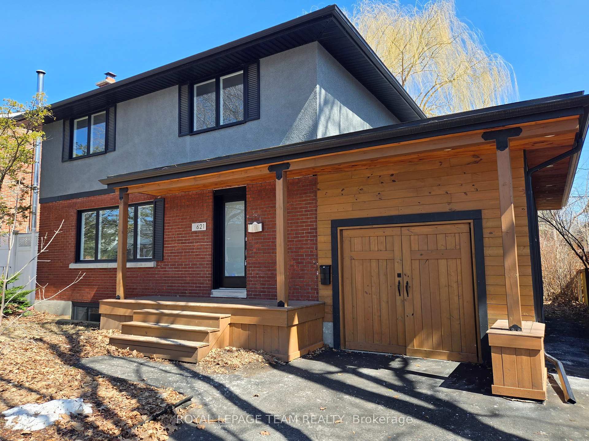 Front of 621 Windermere Avenue