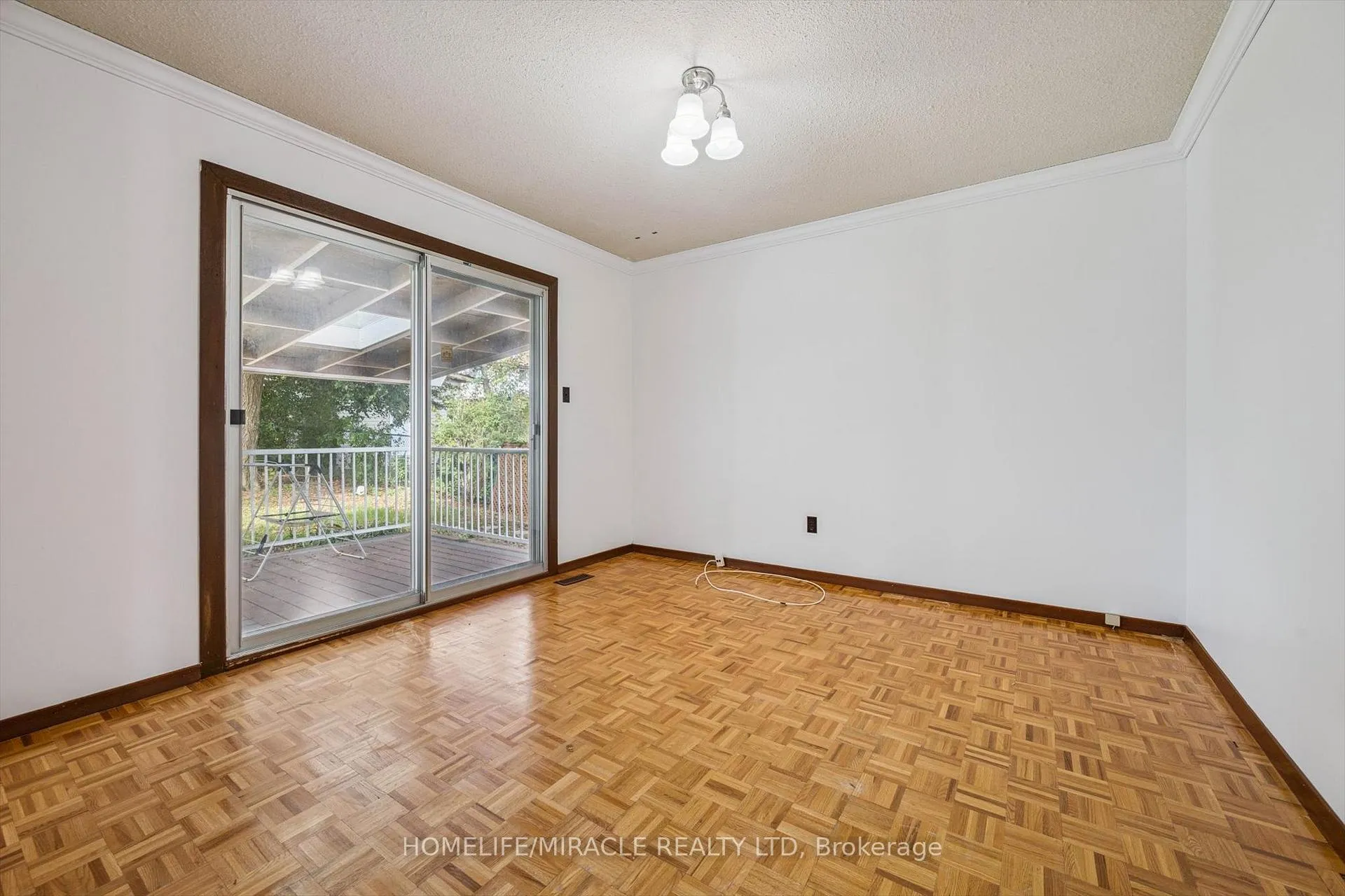 Photo 27 of 56 Elgin Drive, Brampton, Brampton South — HOMEH