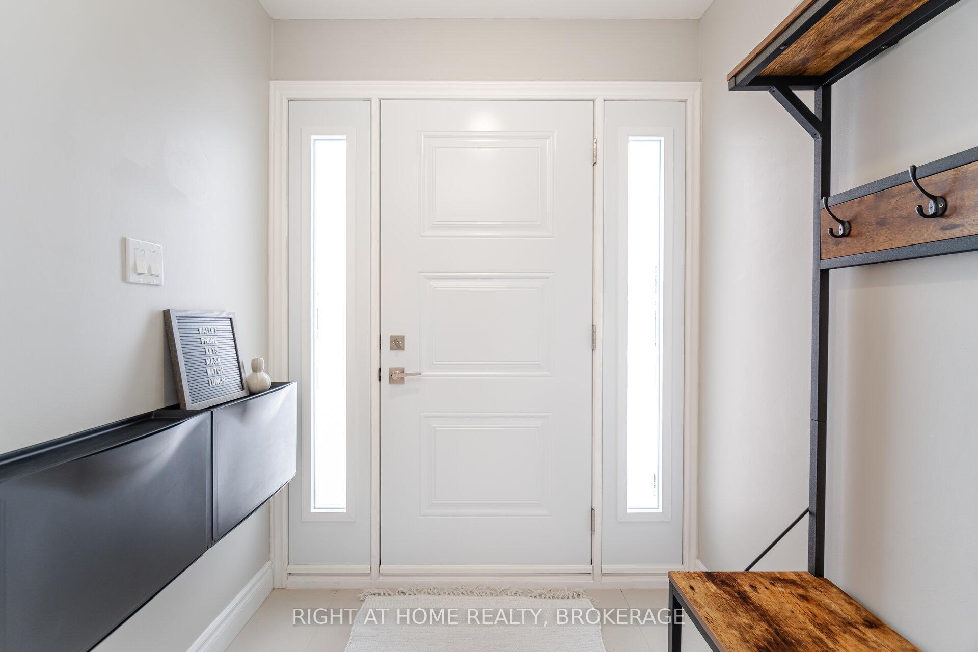 Photo 3 of 663 Cape Avenue, Burlington, Appleby — HOMEH